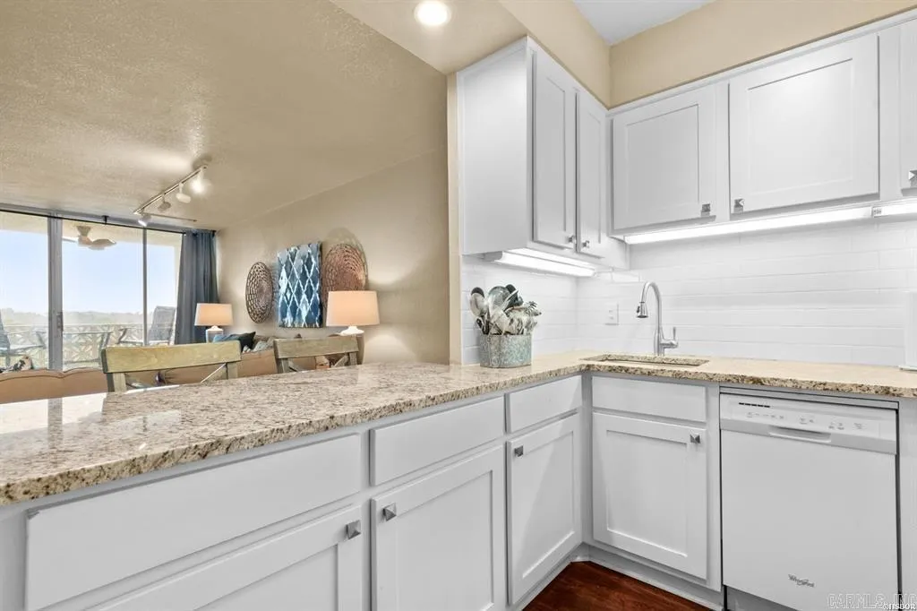 Property at 740  Weston, 606 - Image 14