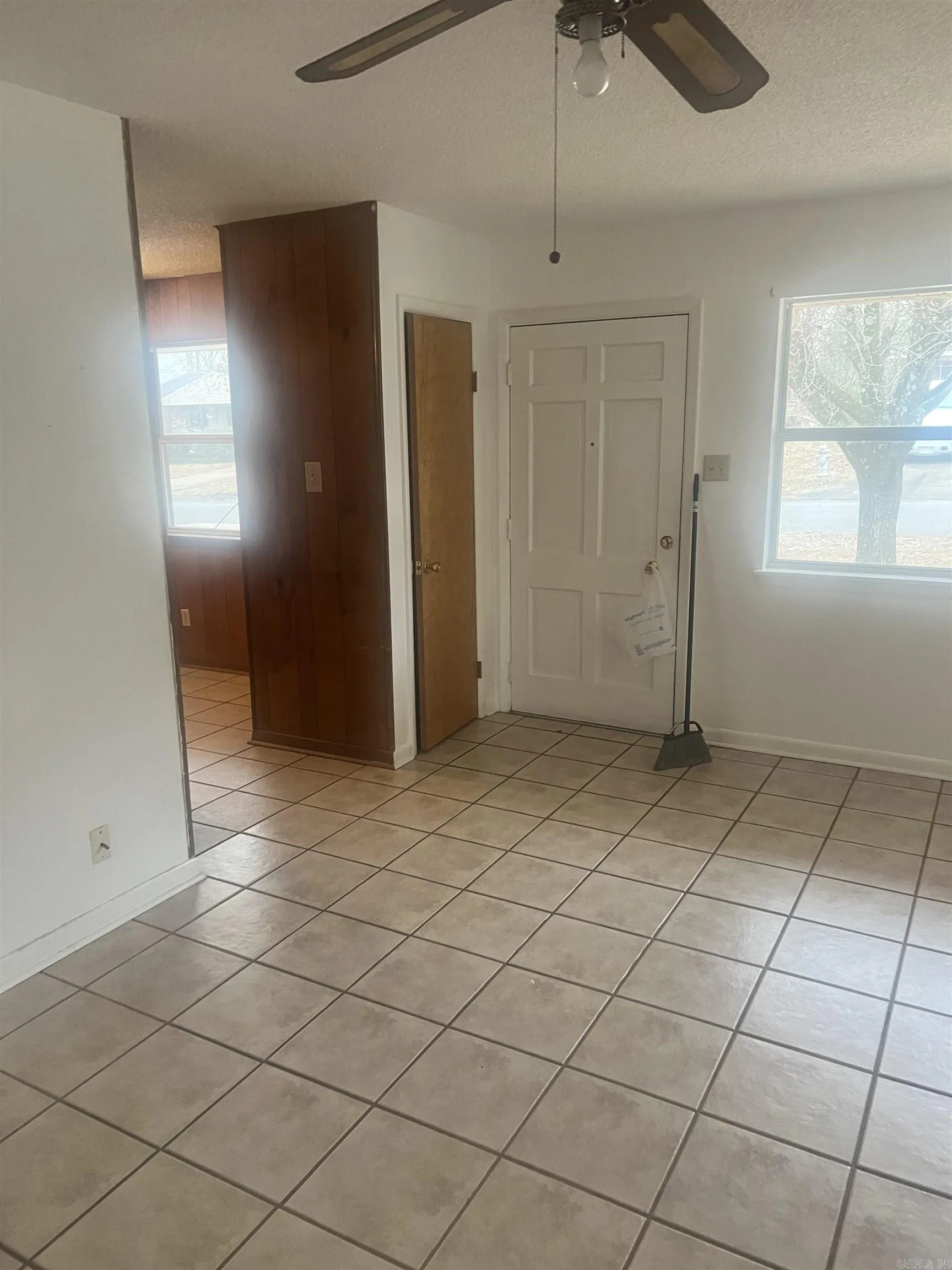 Property at 5704  Sonora - Image 4
