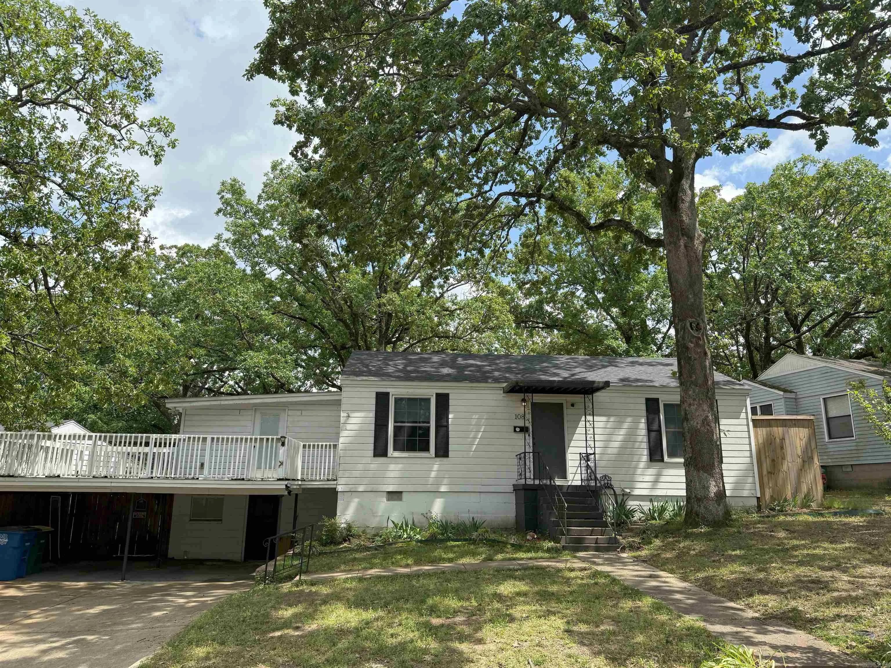 Property at 108  Belmont - Image 1