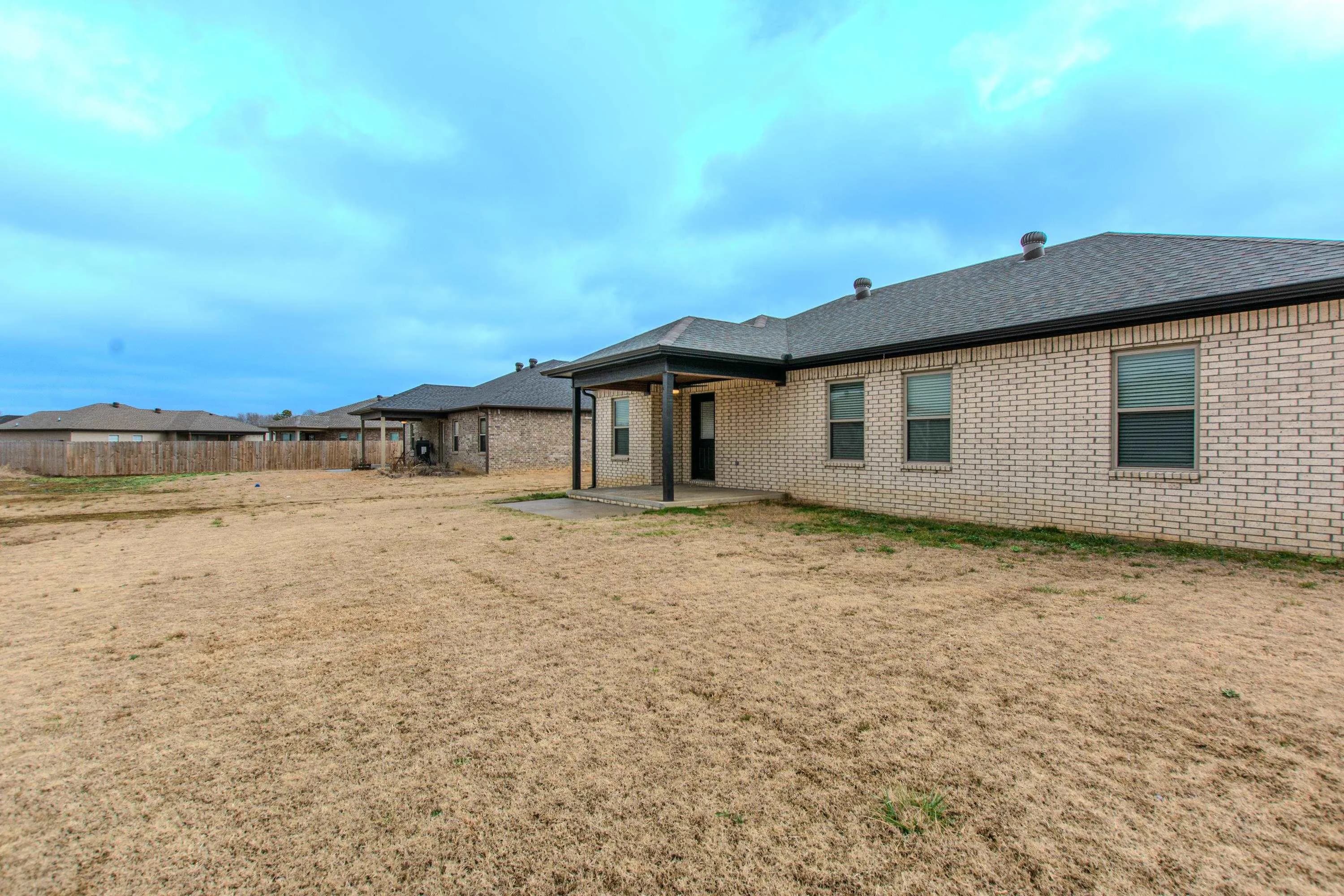 Property at 17  Winchester - Image 40