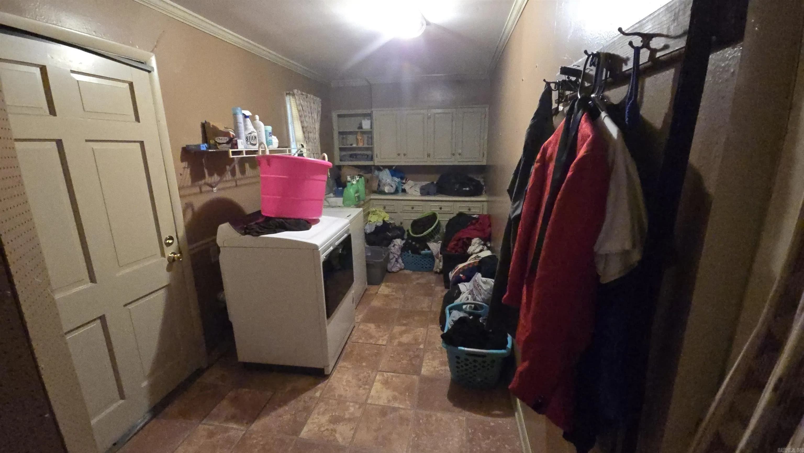 Property at 404  Miller - Image 11