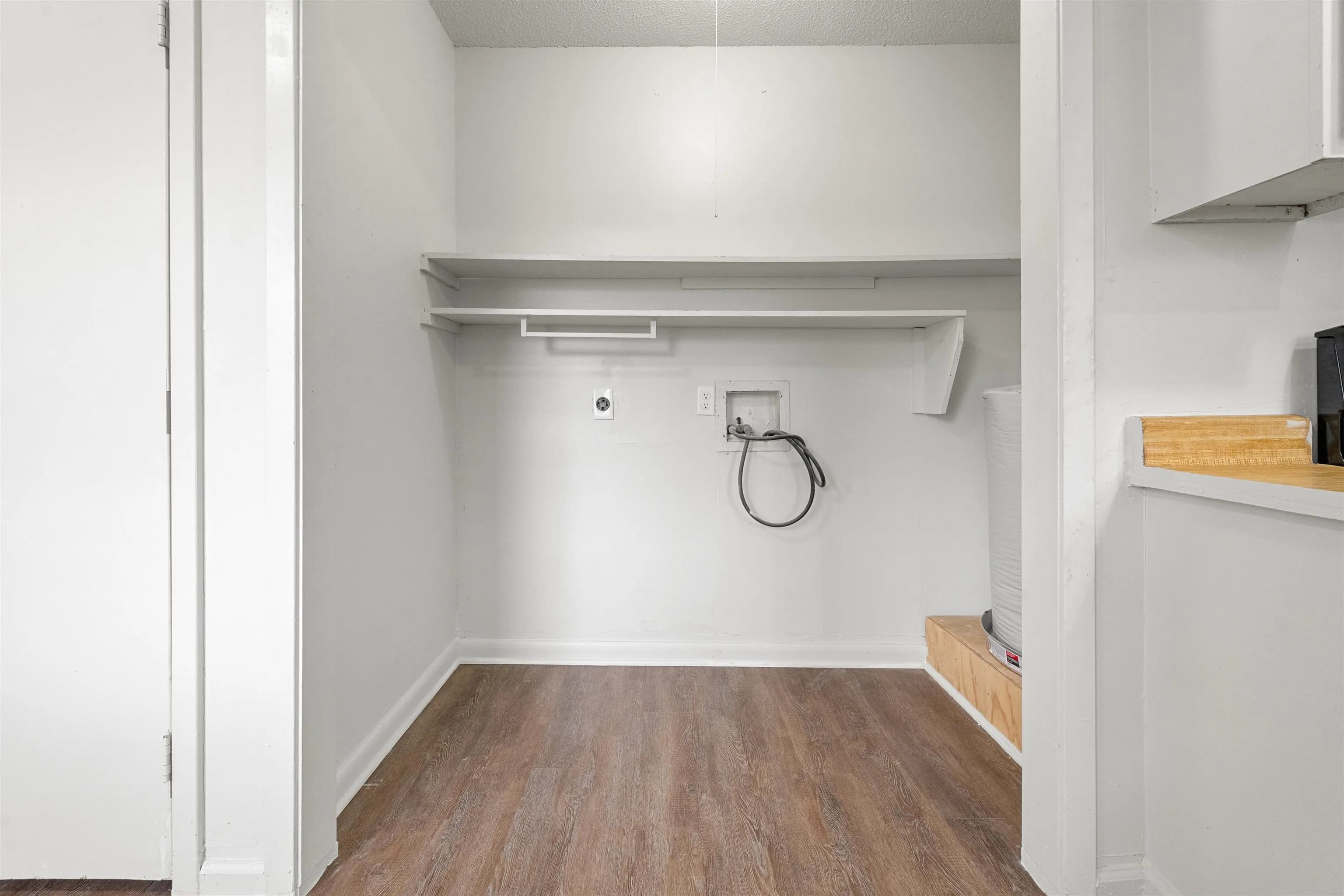 Property at 232  Pearl - Image 11