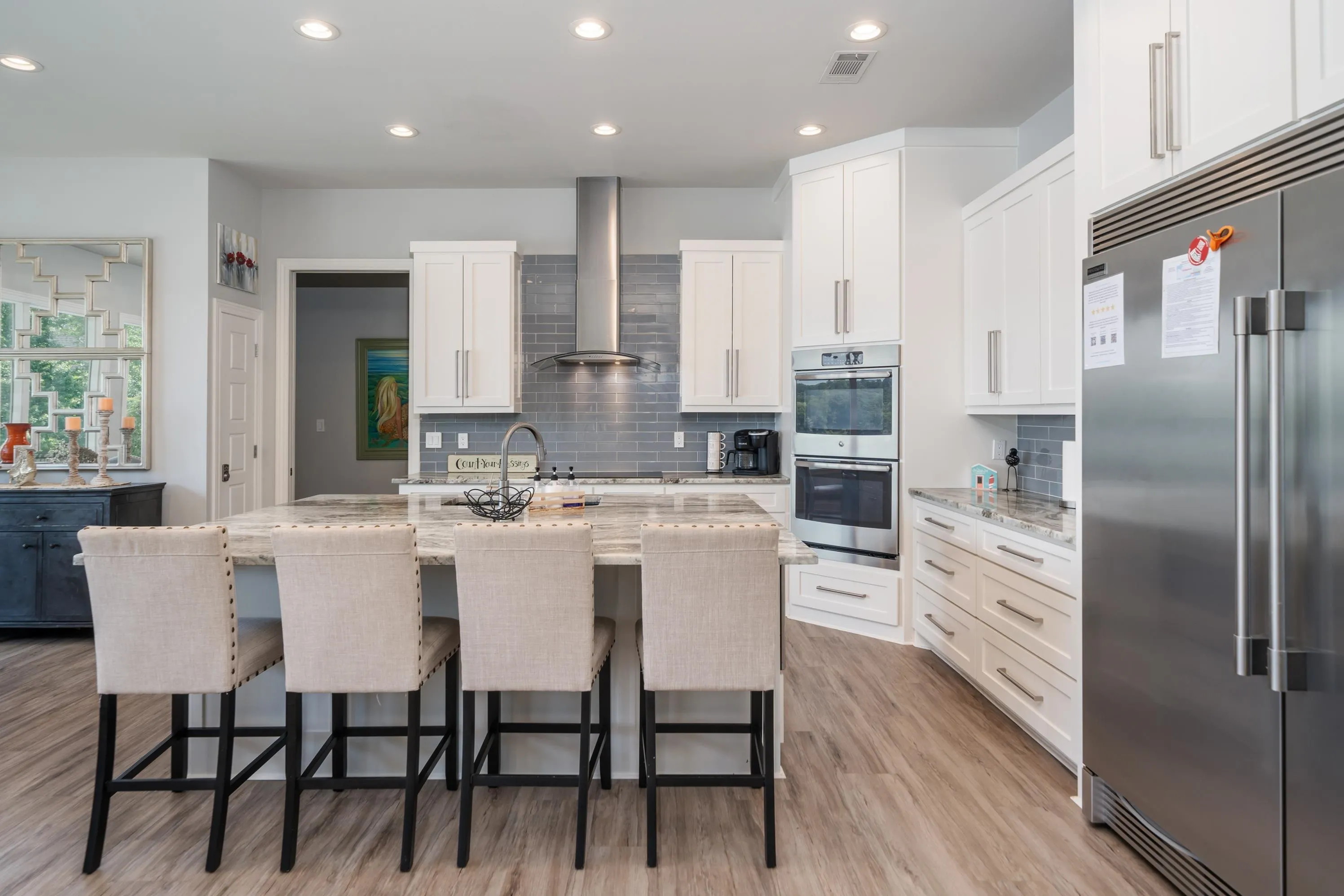 Property at 524  Bayshore - Image 10