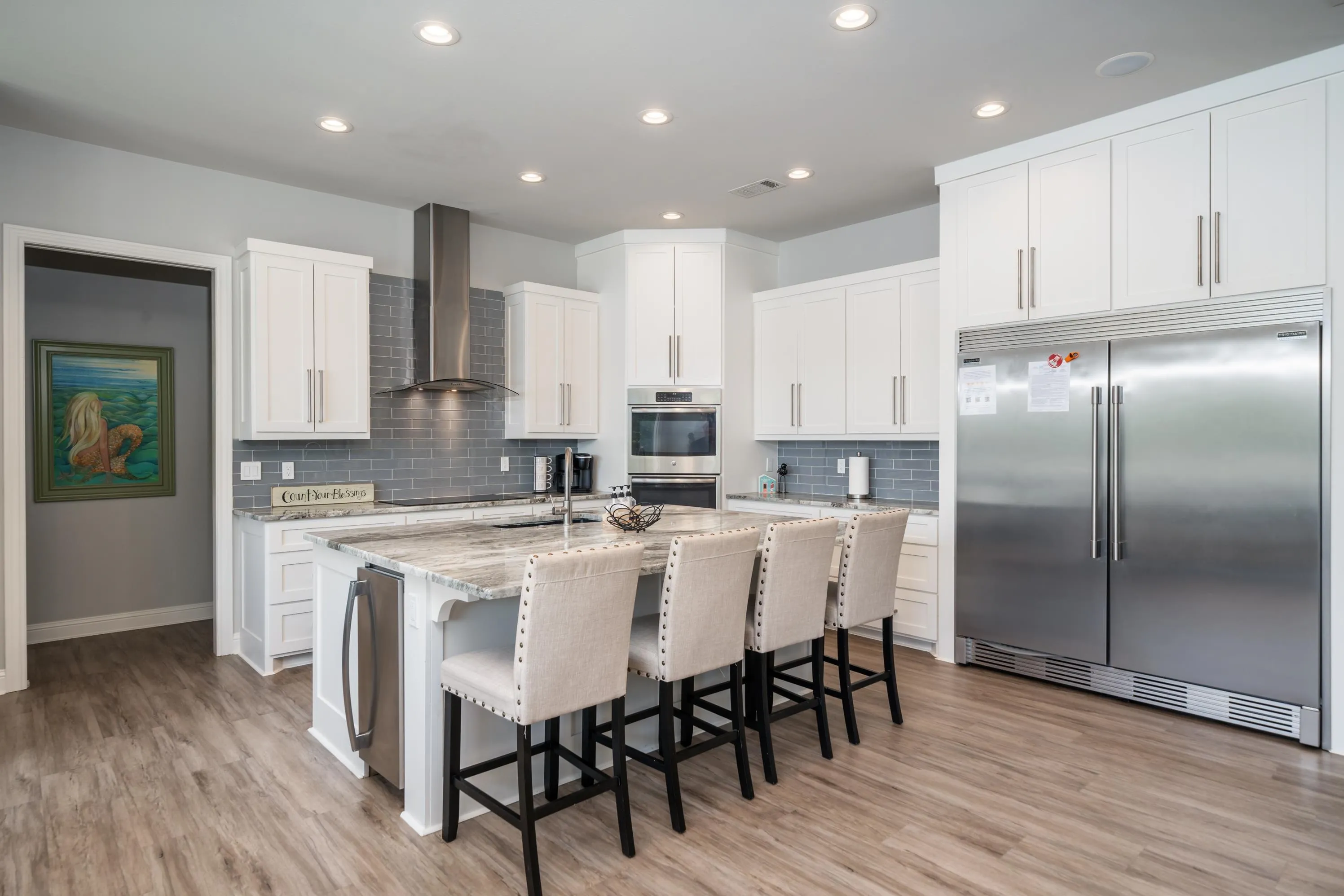 Property at 524  Bayshore - Image 9