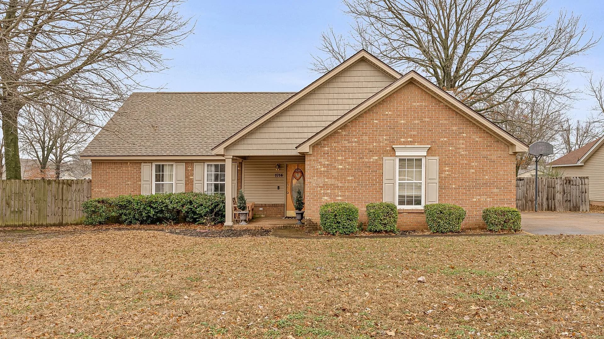 Property at 1714  Crepe myrtle - Image 1