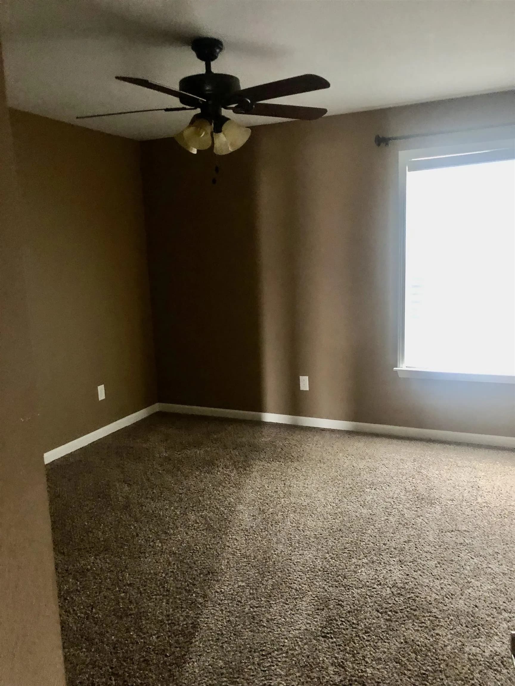 Property at 512  Samuel loyce - Image 8