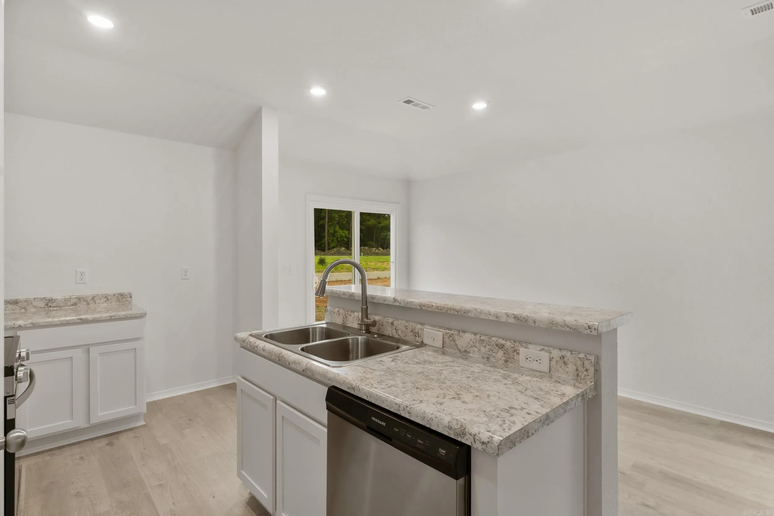 Property at 10216  Marilyn  Lot 164 Block 0 - Image 17