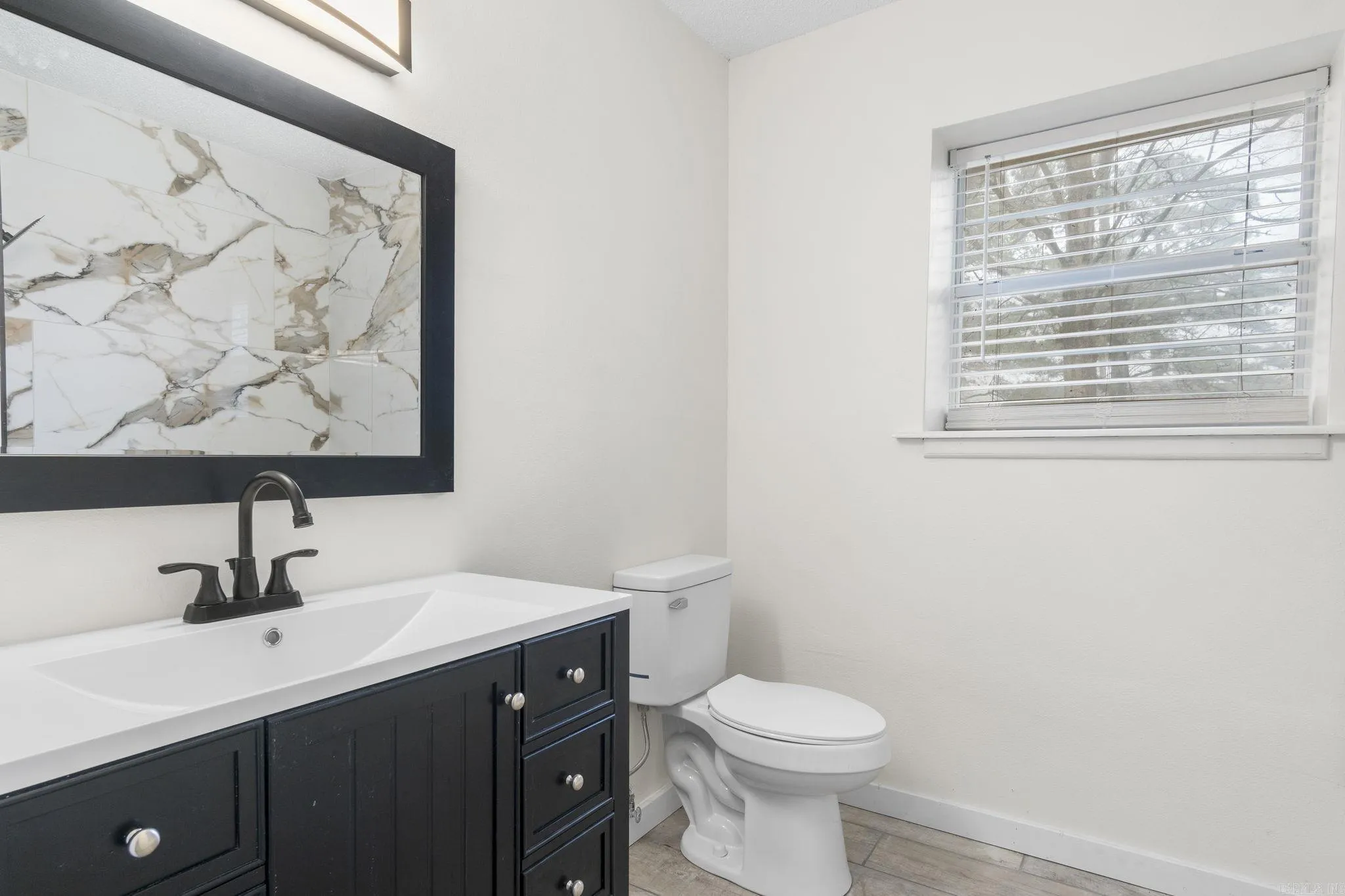 Property at 1926  Matt - Image 33