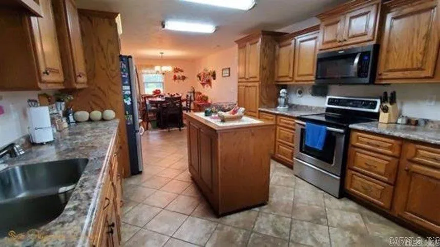 Property at 882  Gr 431 - Image 13