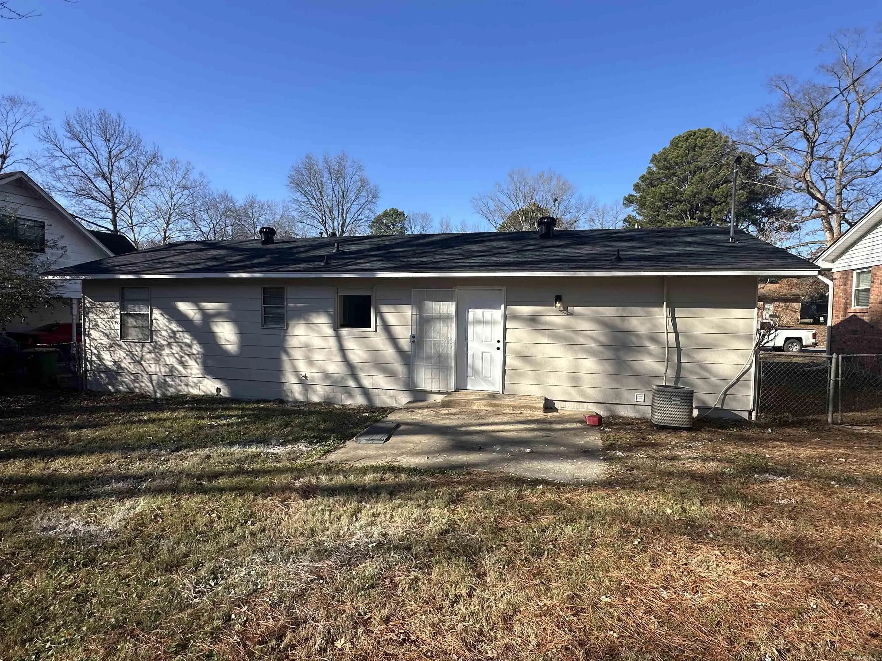 Property at 5401  Mcclellan - Image 34