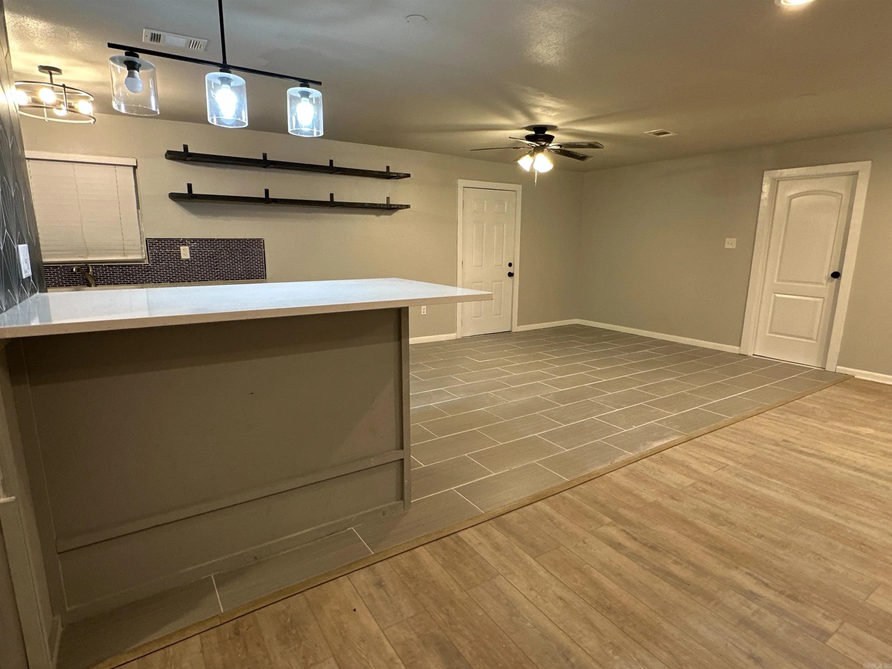 Property at 1119  Edgehill - Image 8