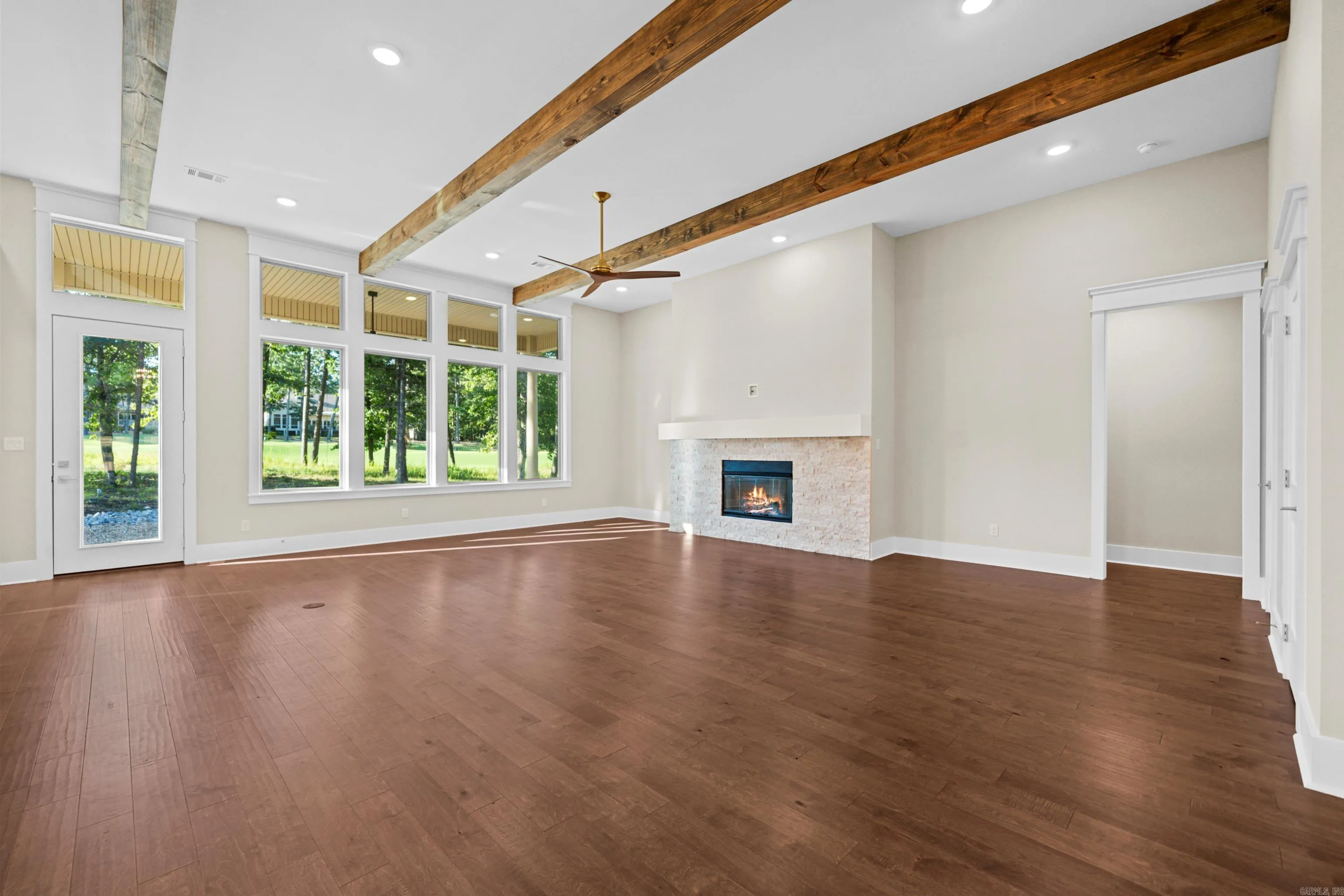 Property at 15  Loyola - Image 6