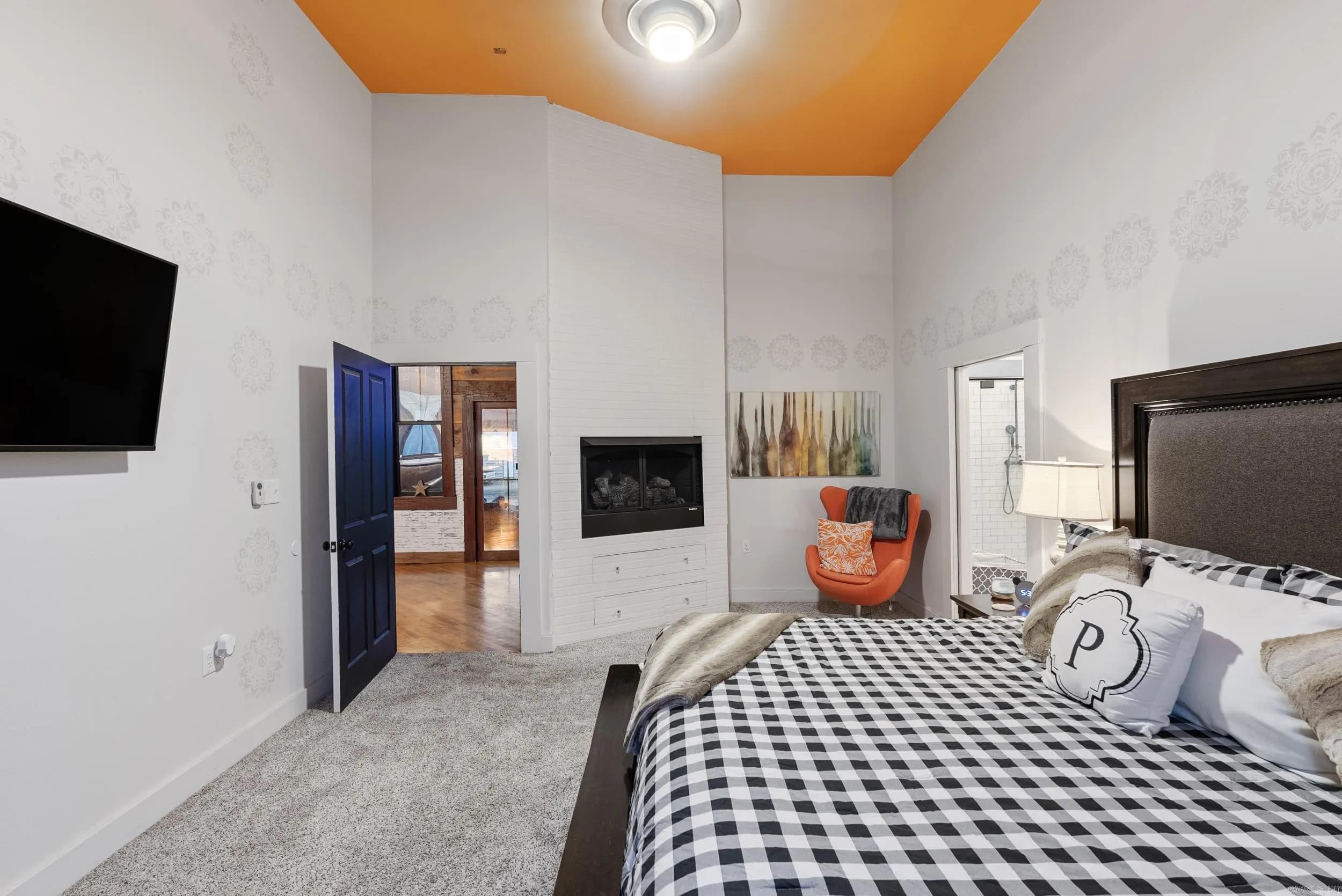 Property at 213  Volman - Image 21