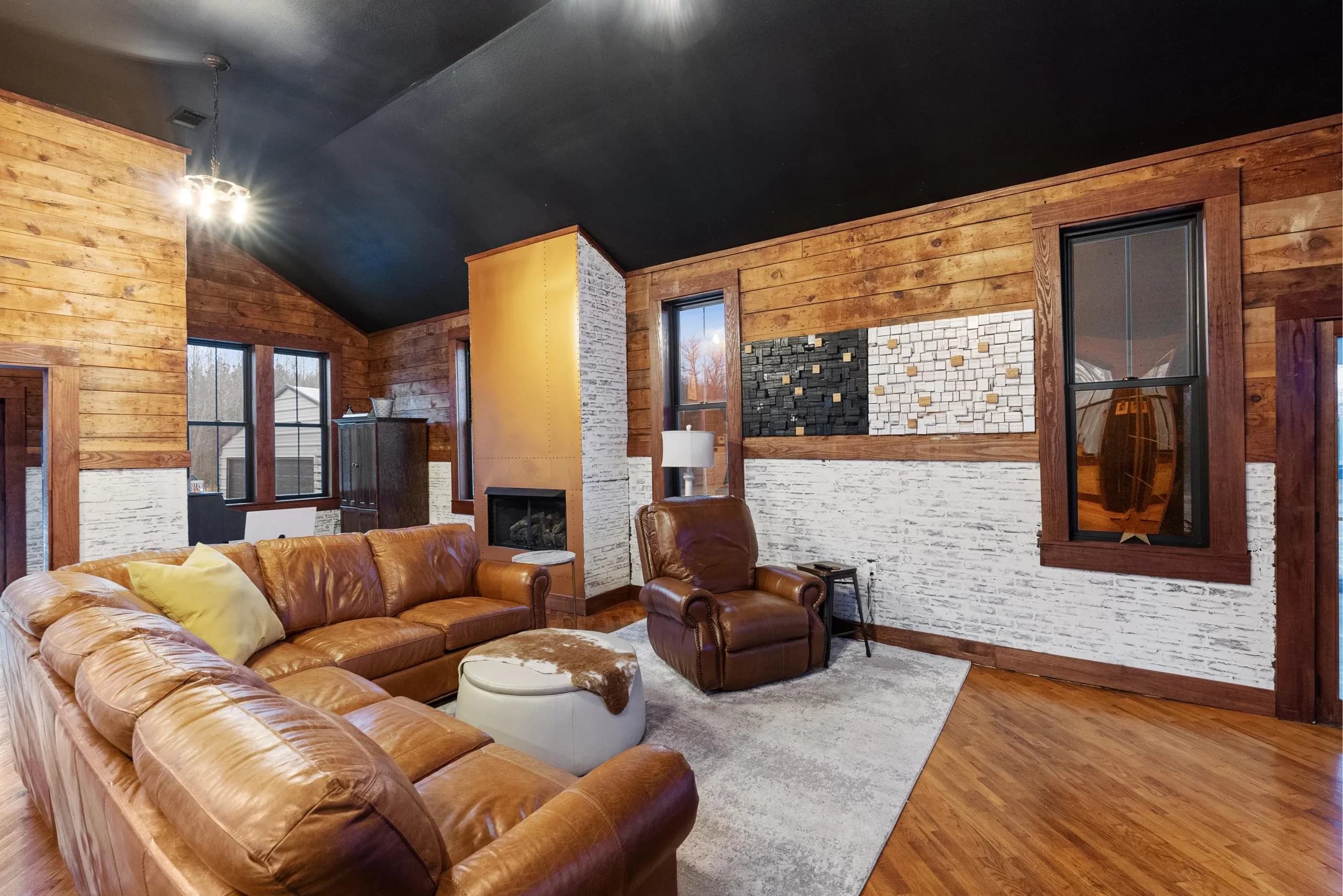 Property at 213  Volman - Image 16