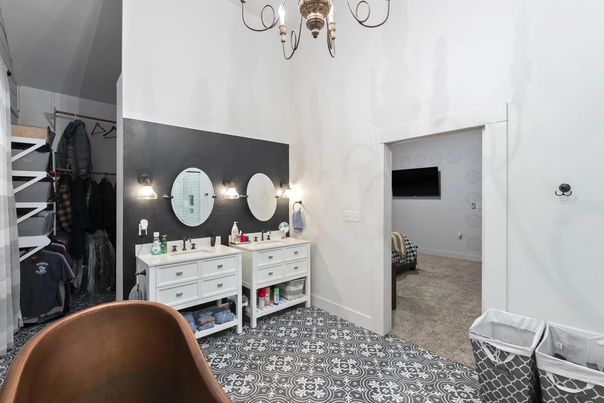 Property at 213  Volman - Image 26