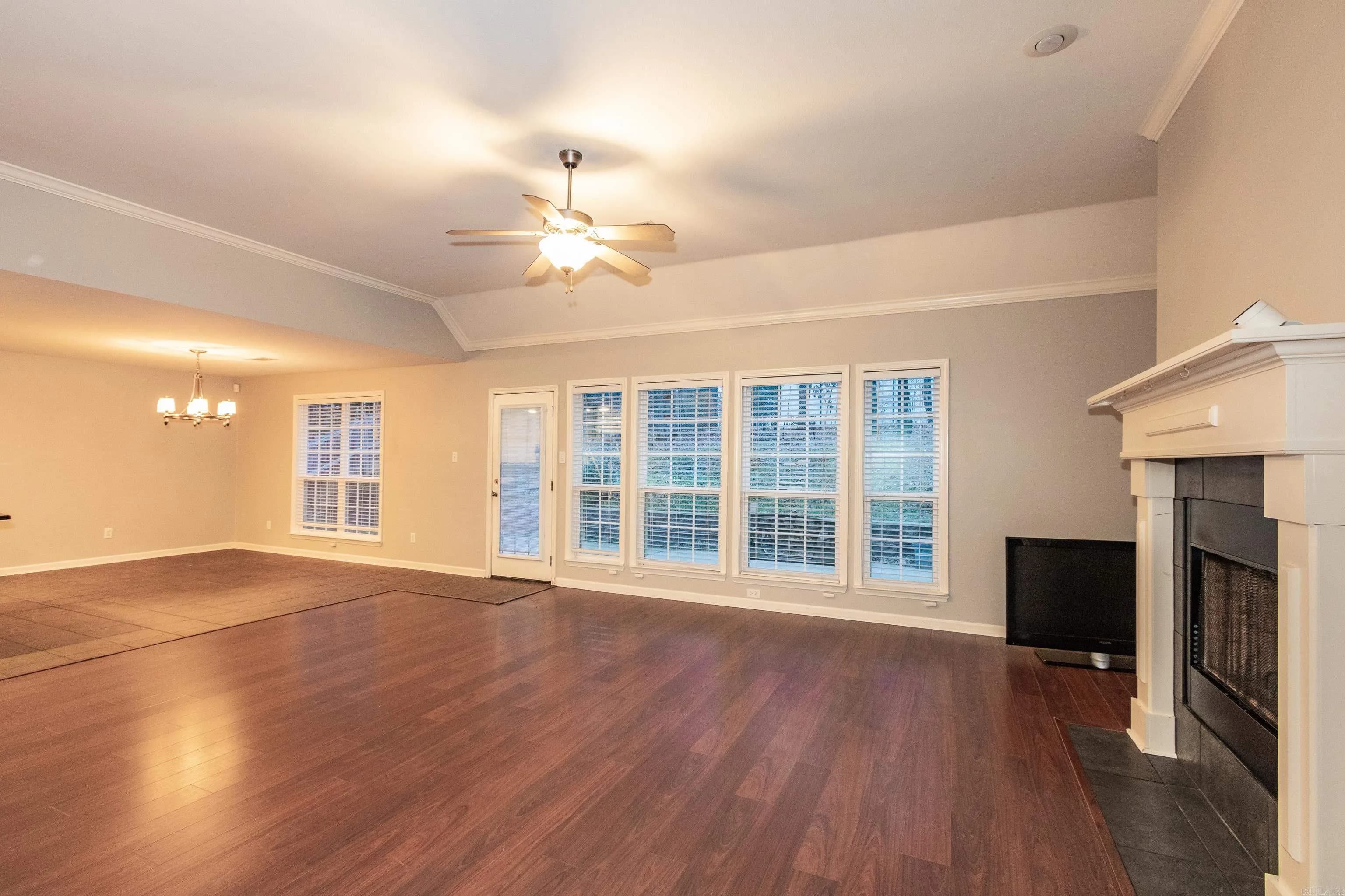 Property at 1035  Skyline drive - Image 5