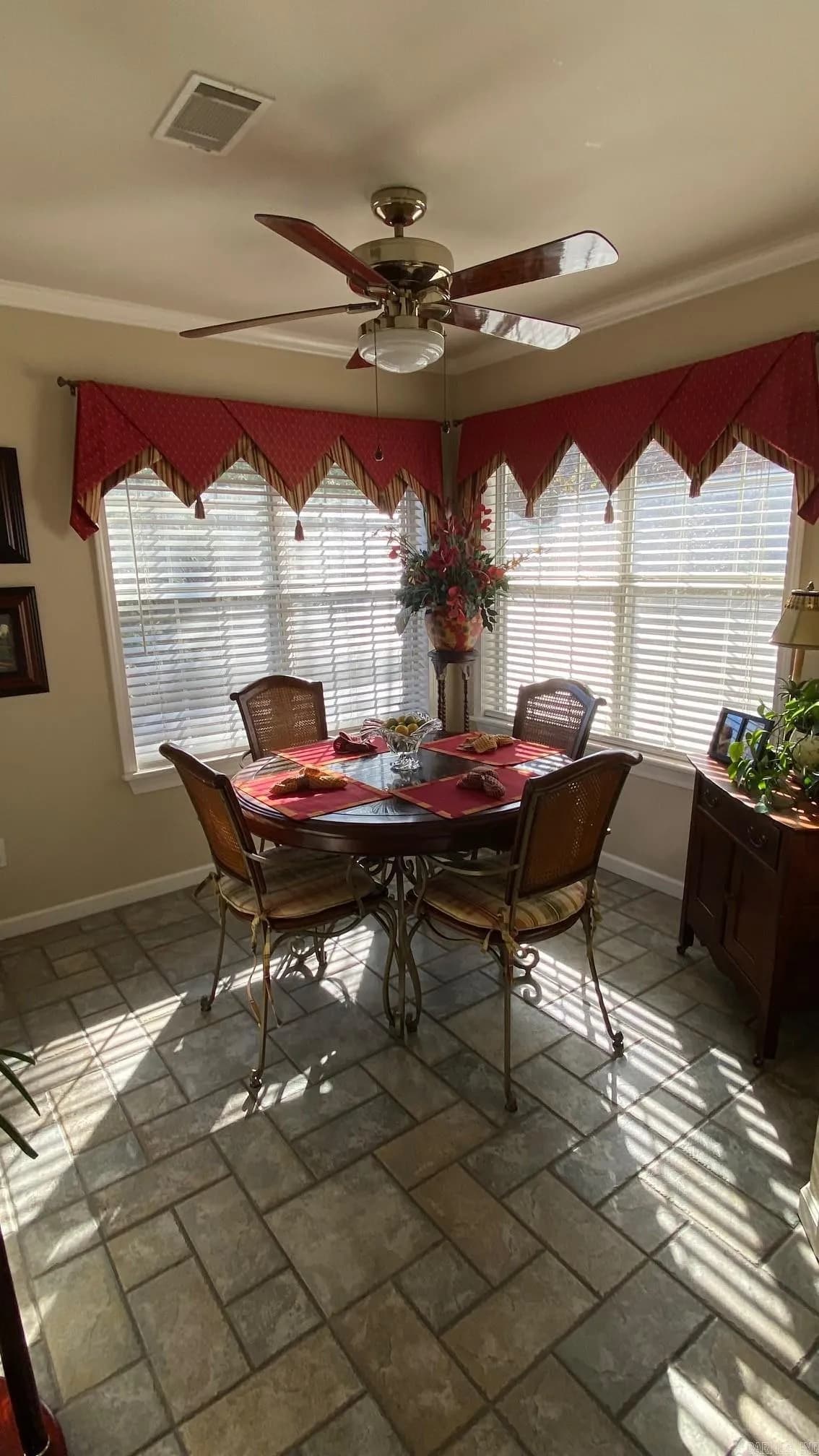 Property at 175  Diamond pointe - Image 18