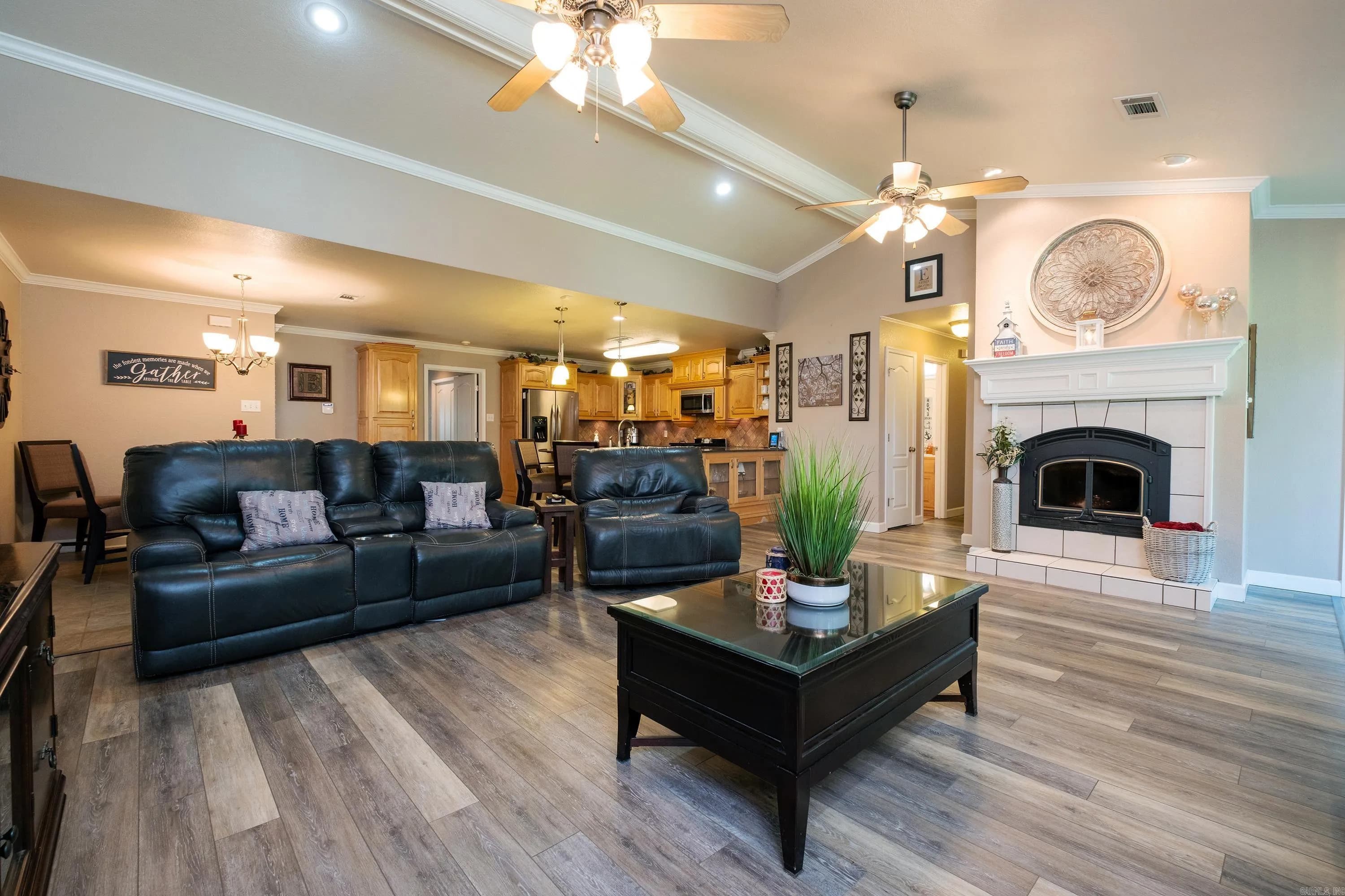 Property at 4025  Vineyard - Image 12
