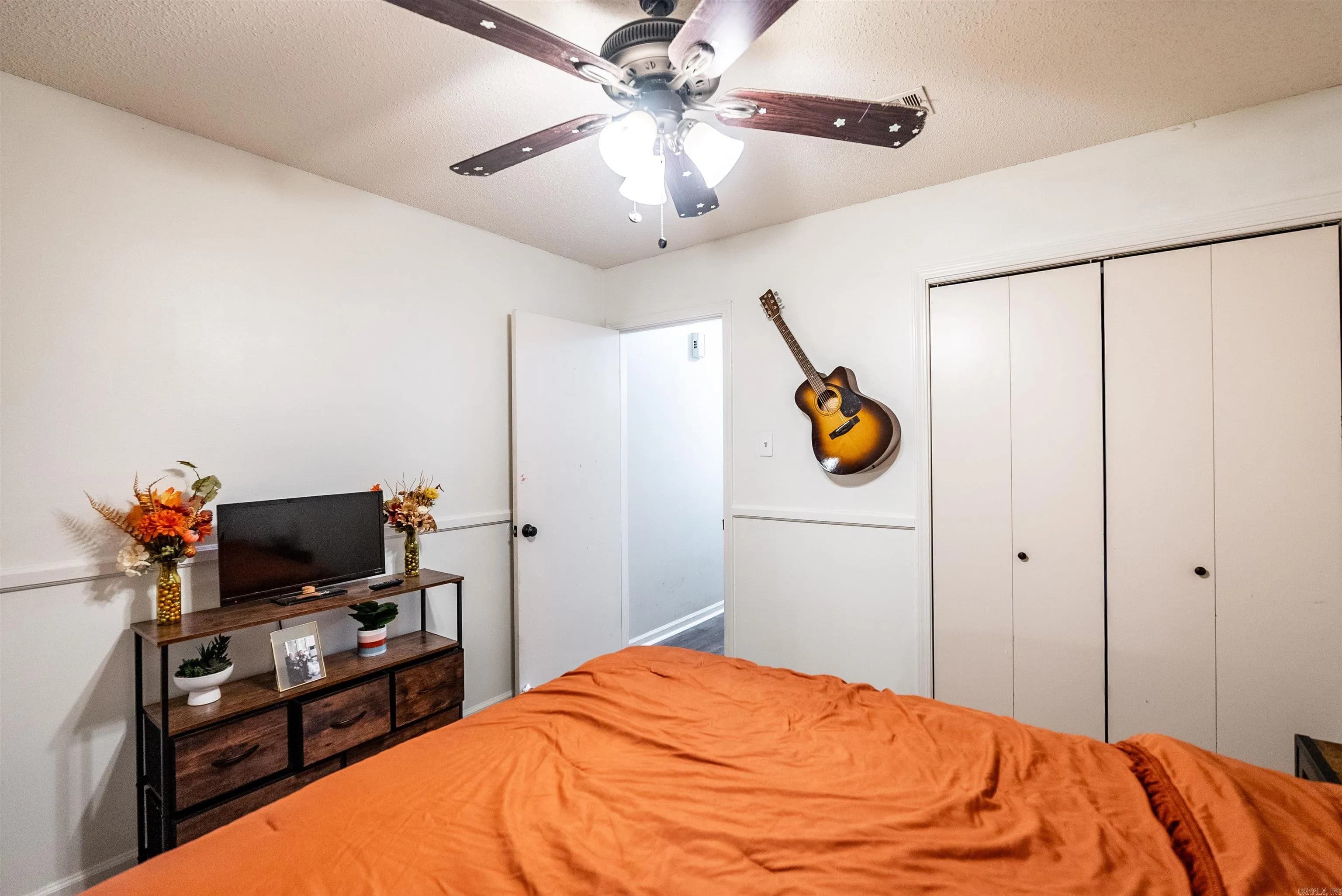 Property at 1002  Latigo - Image 25