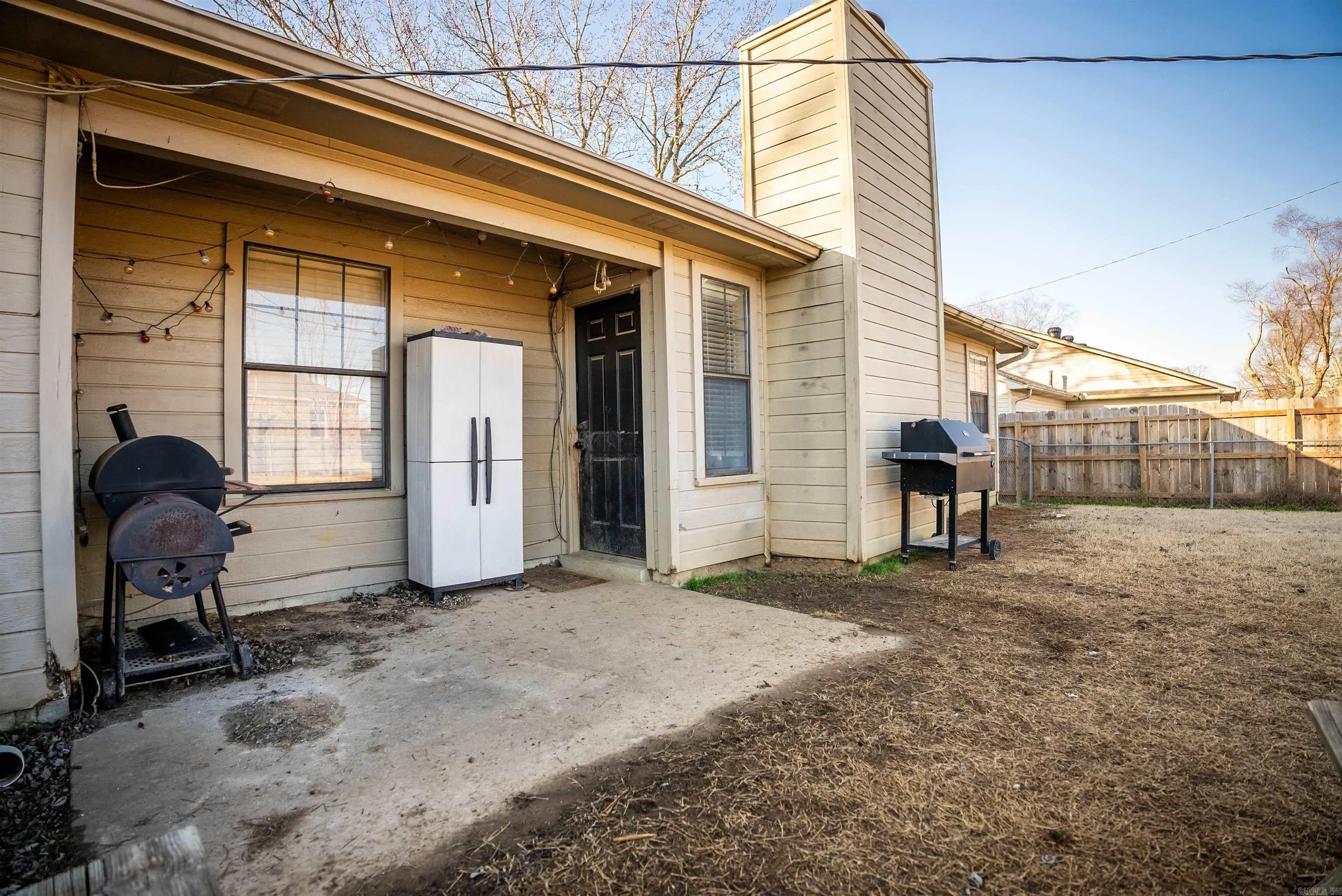Property at 1002  Latigo - Image 34