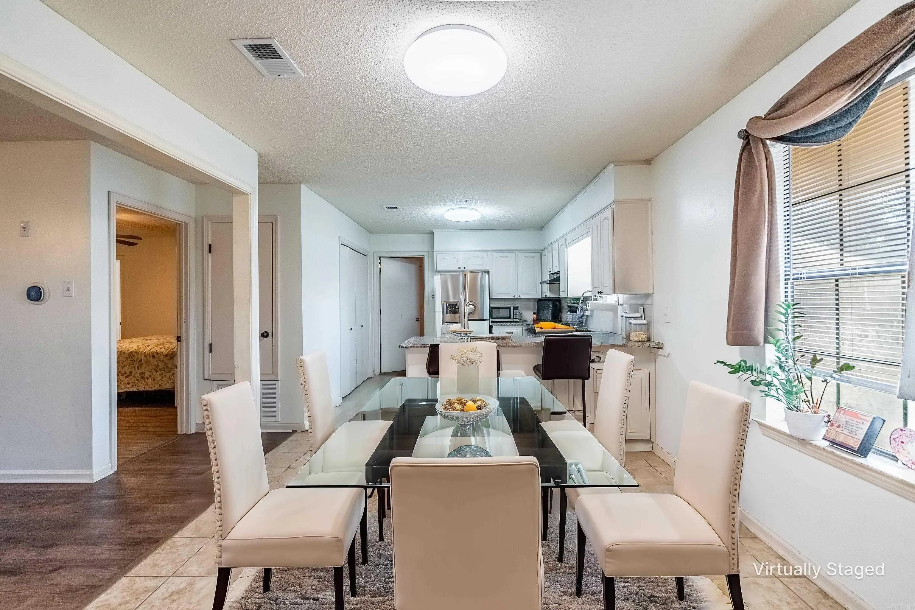 Property at 1002  Latigo - Image 2