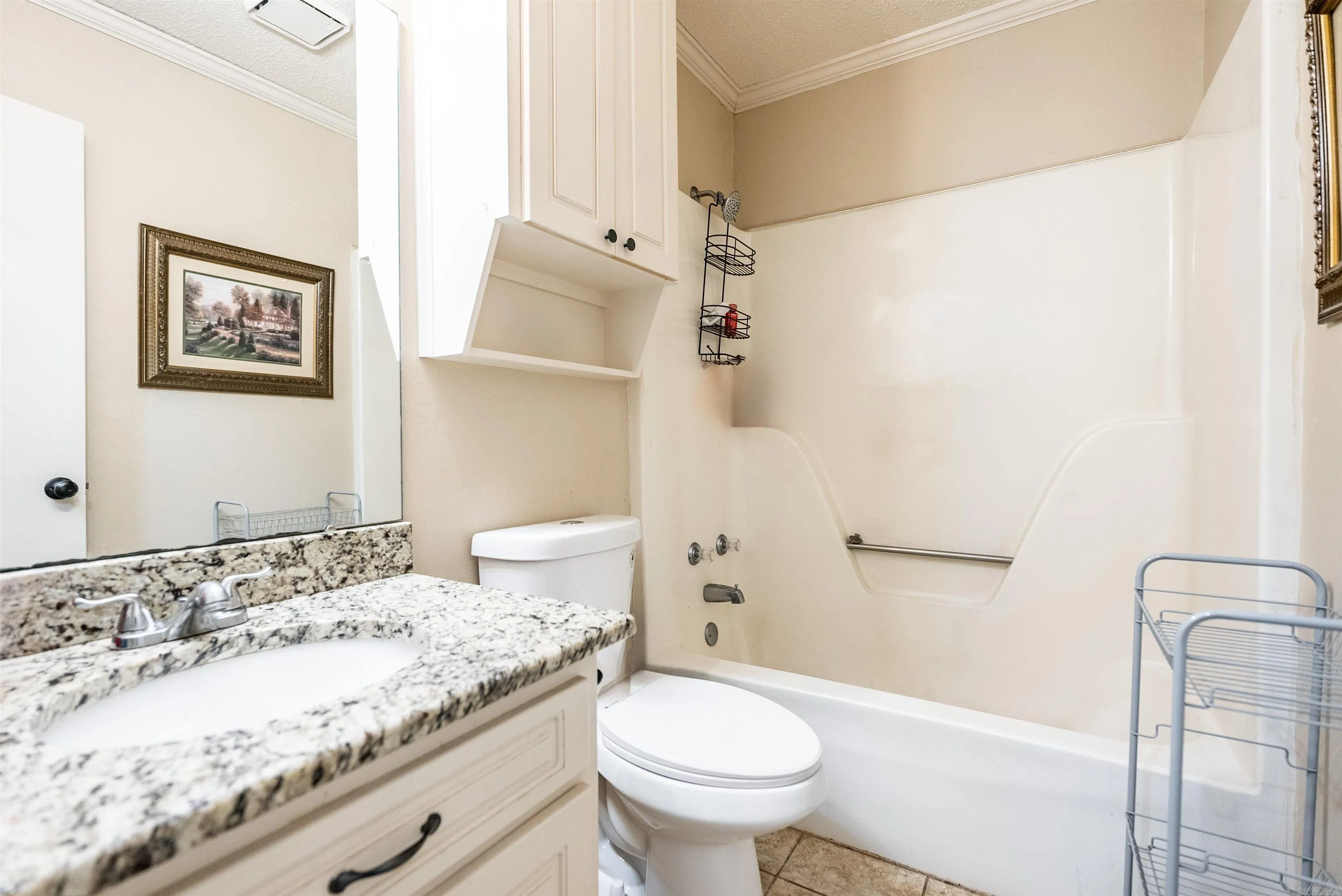 Property at 1002  Latigo - Image 23