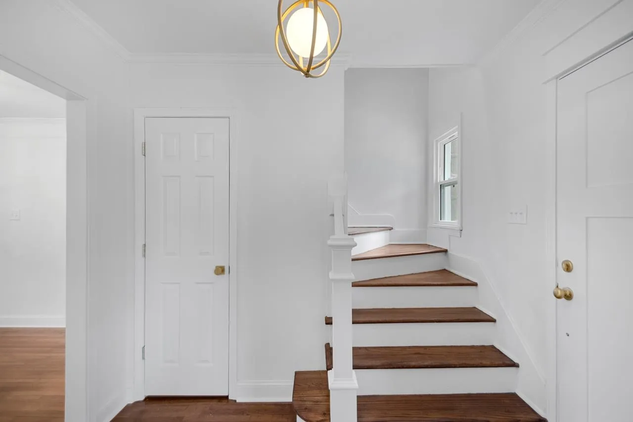 Property at 6404  Cantrell rd - Image 6