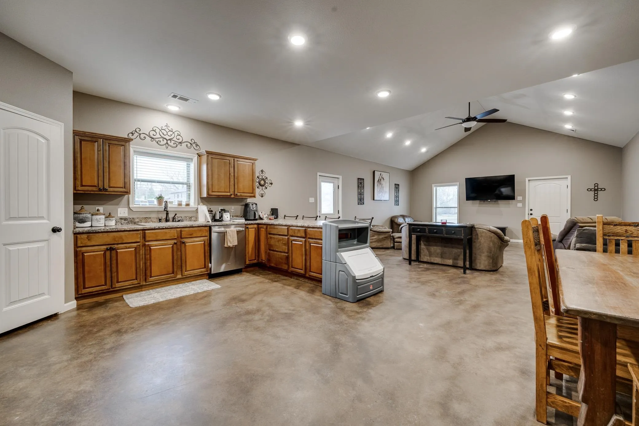 Property at 20  Downwind - Image 12