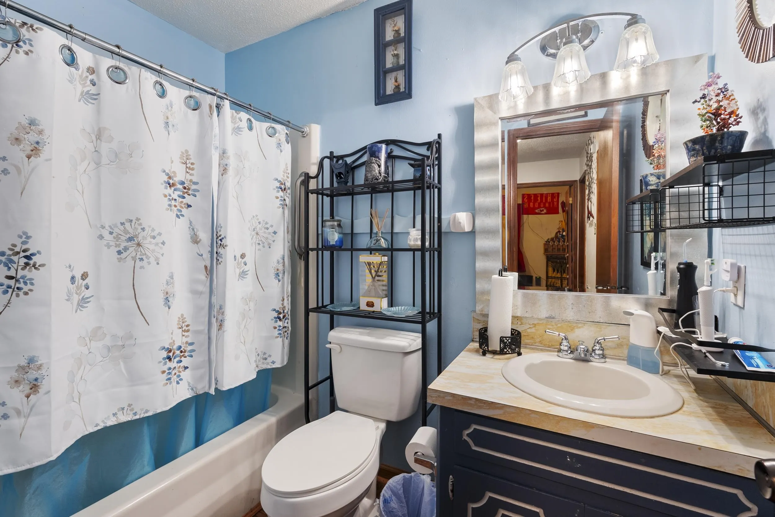 Property at 1111  Highland - Image 17