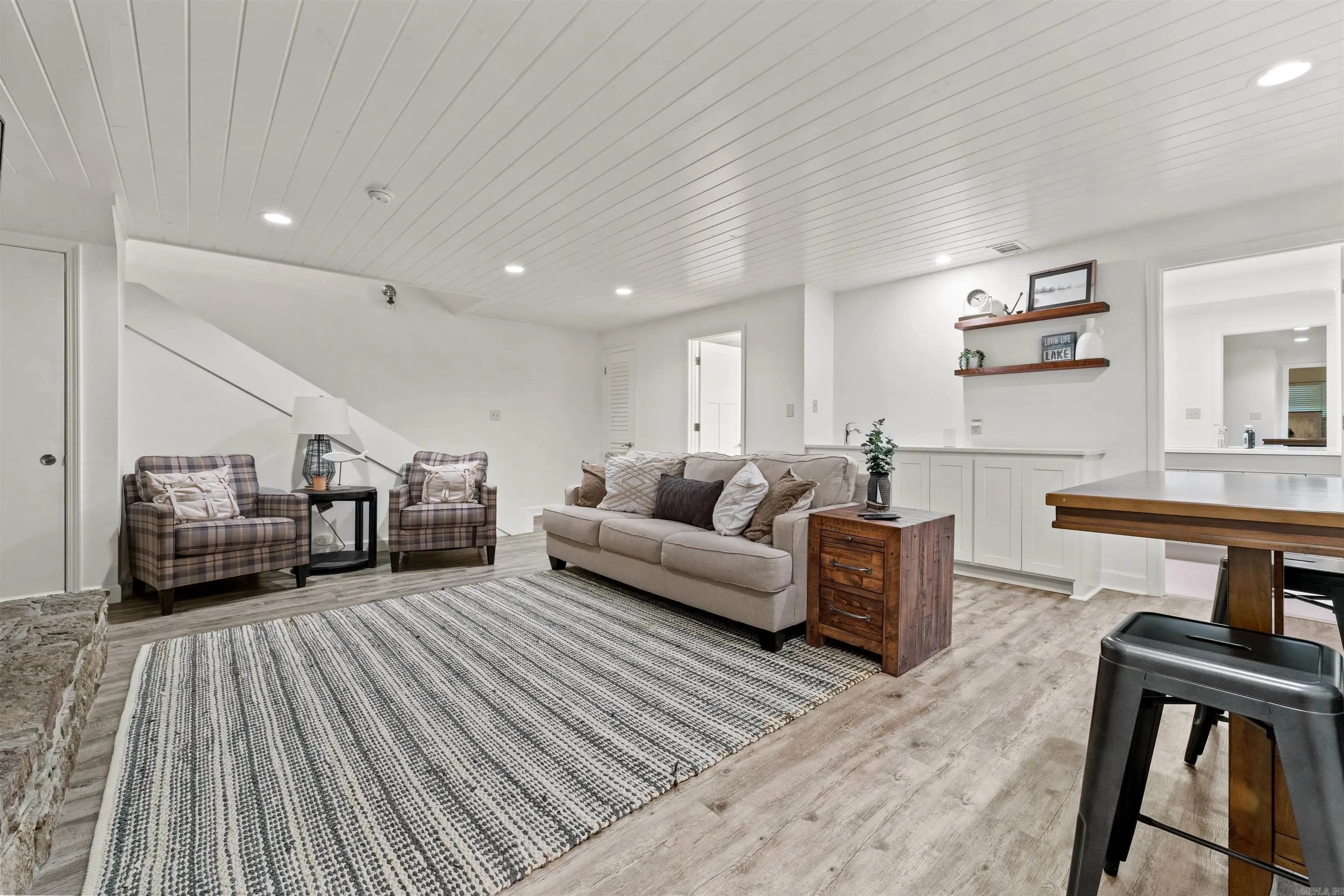 Property at 198  Wildflower - Image 27