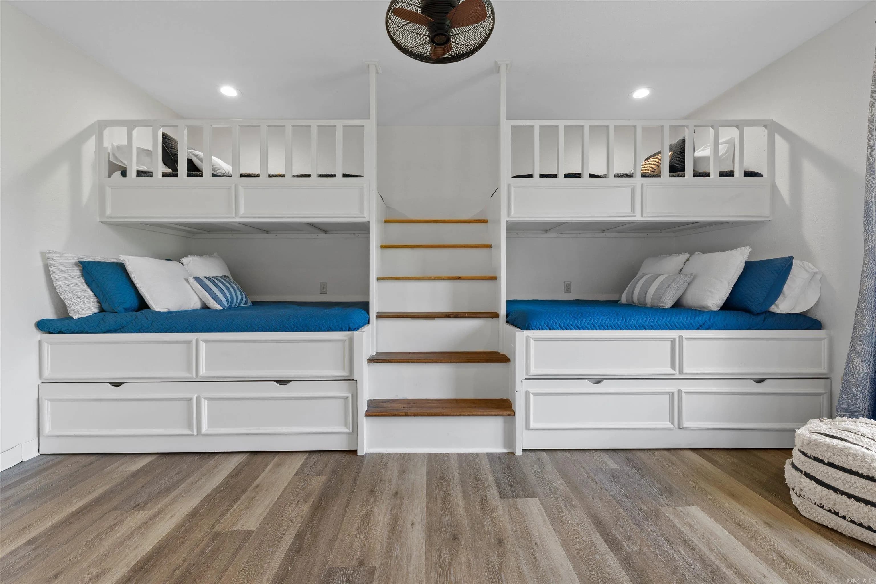 Property at 198  Wildflower - Image 5