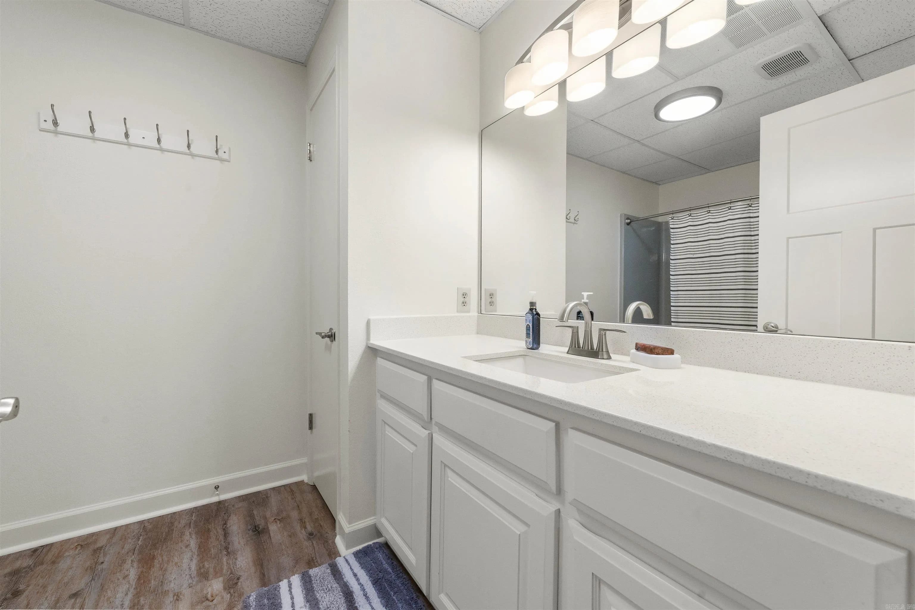 Property at 198  Wildflower - Image 29