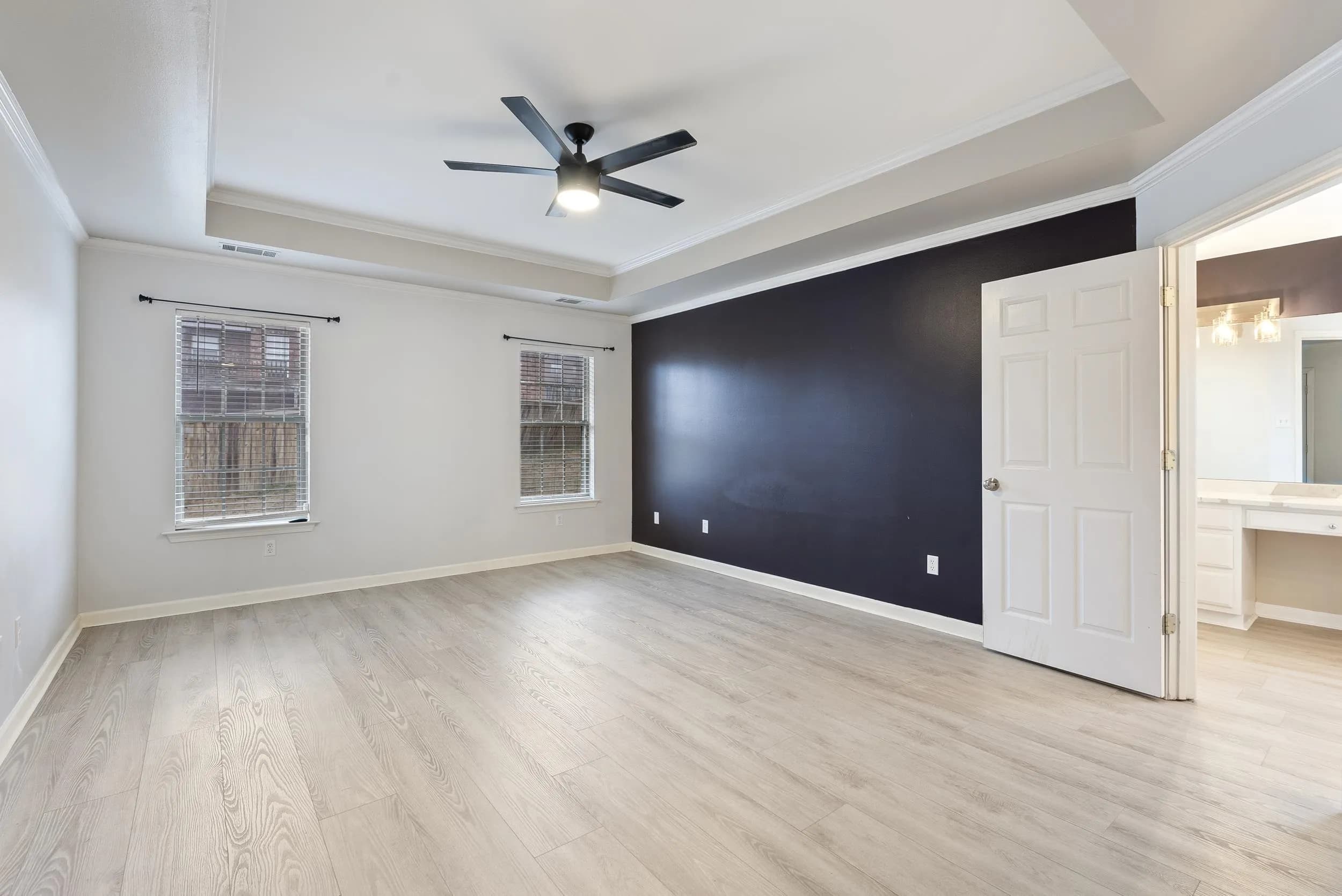 Property at 123  Ridgecrest - Image 20