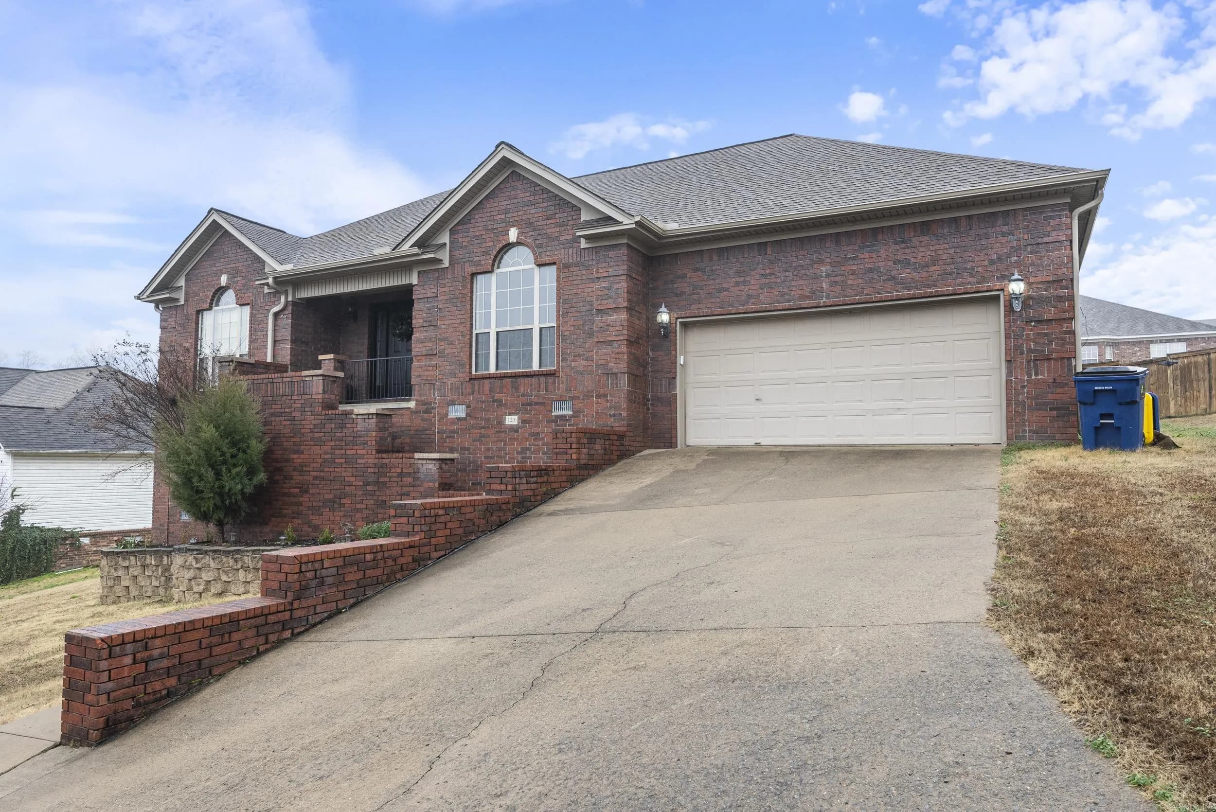 Property at 123  Ridgecrest - Image 5