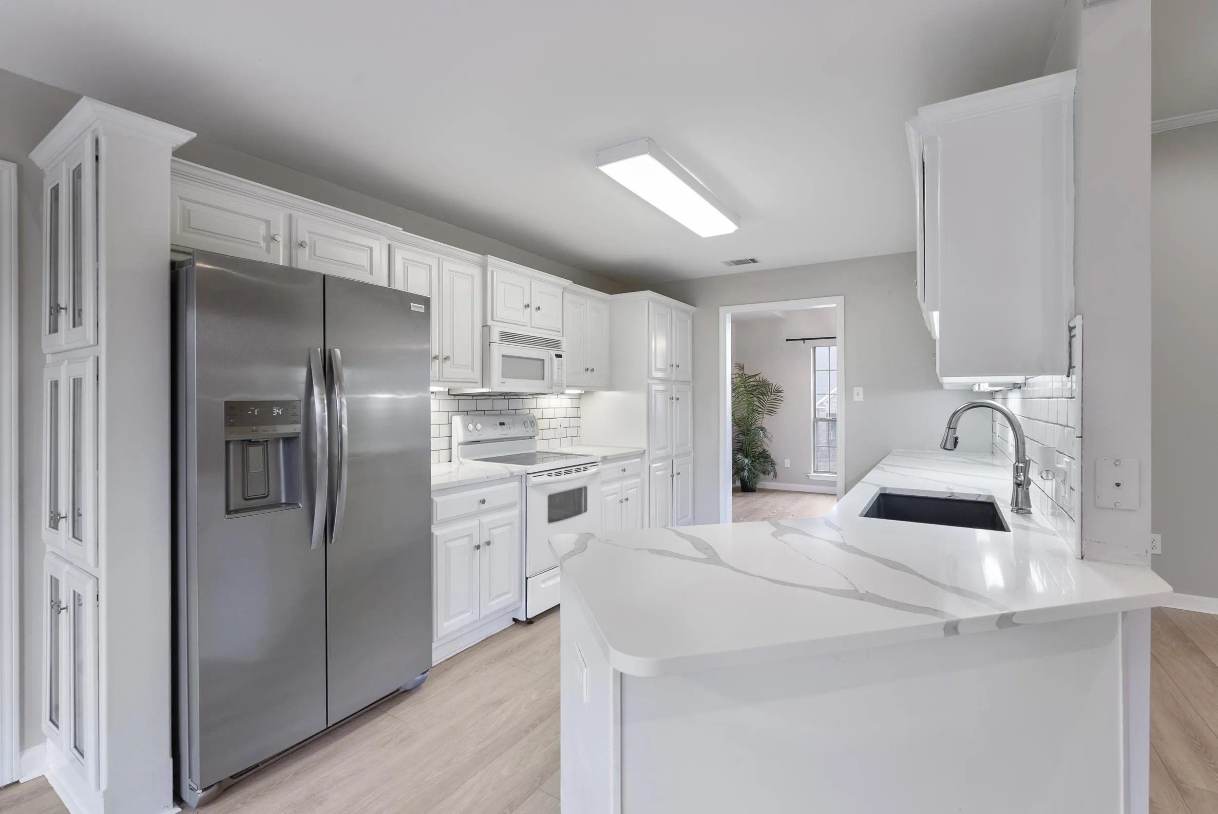 Property at 123  Ridgecrest - Image 13