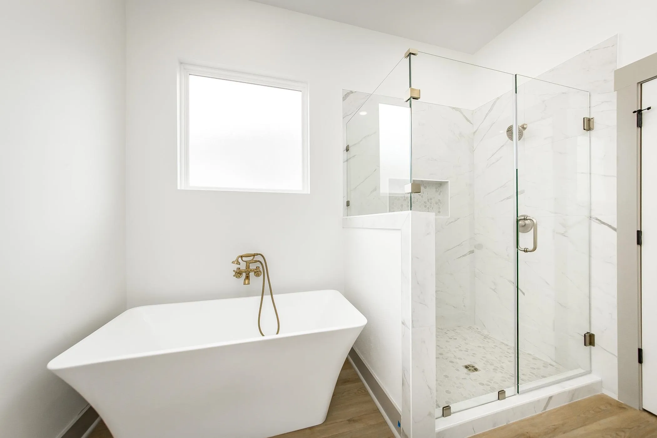 Property at 9224  Wooddale - Image 21