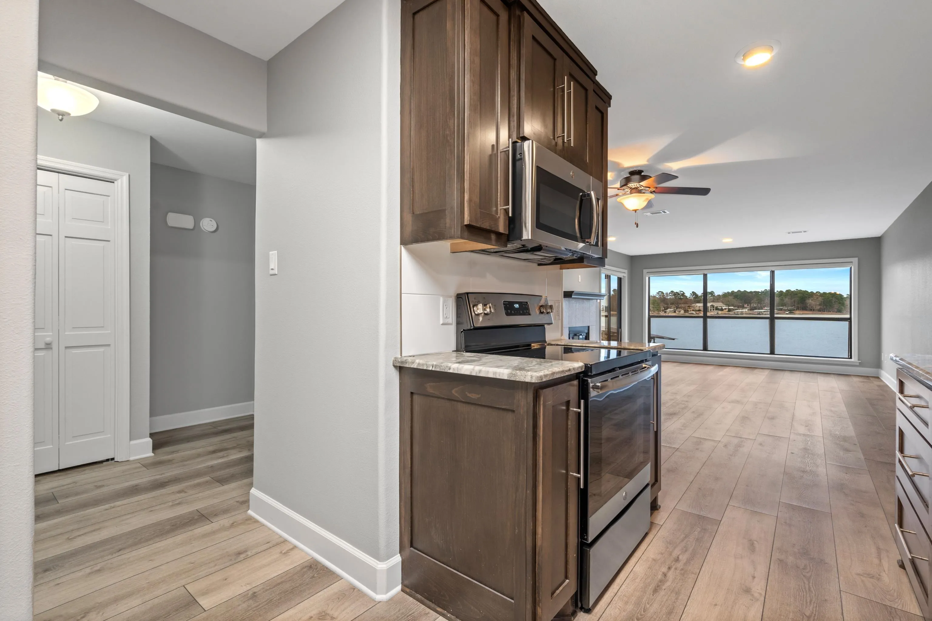 Property at 310  Kleinshore, C-1 - Image 15