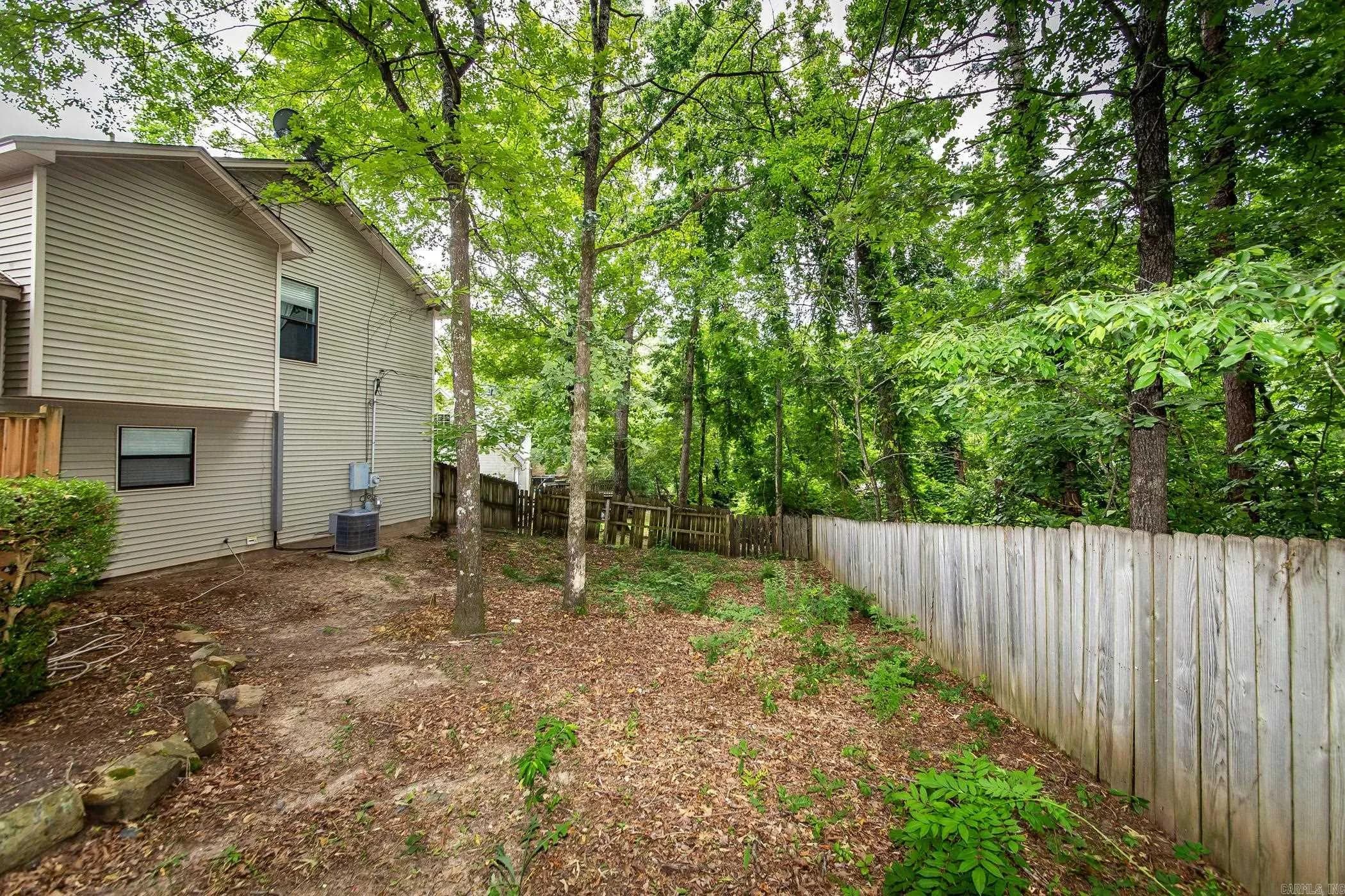 Property at 10  Cheyenne - Image 29