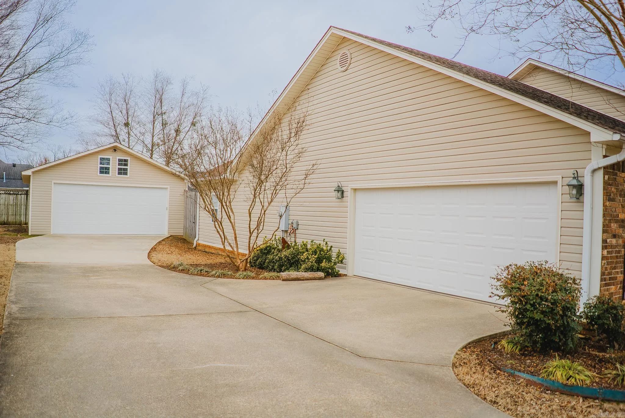 Property at 573  Rebecca - Image 39