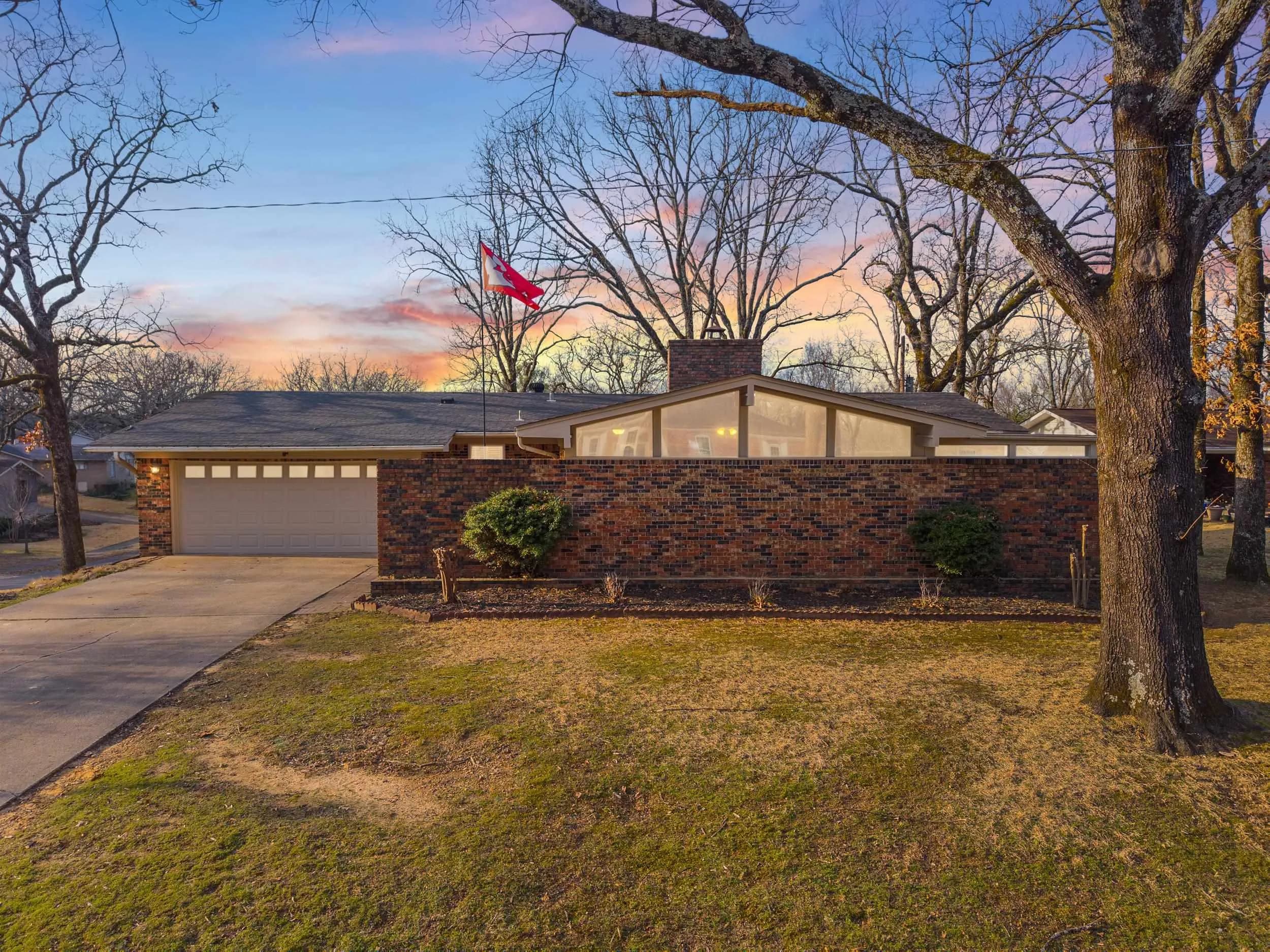 Property at 8  Canyon ct - Image 2