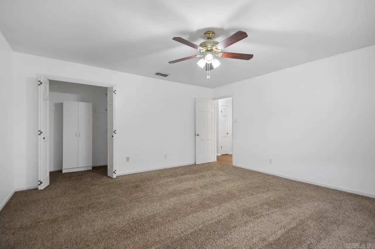 Property at 31  Kingspark - Image 24