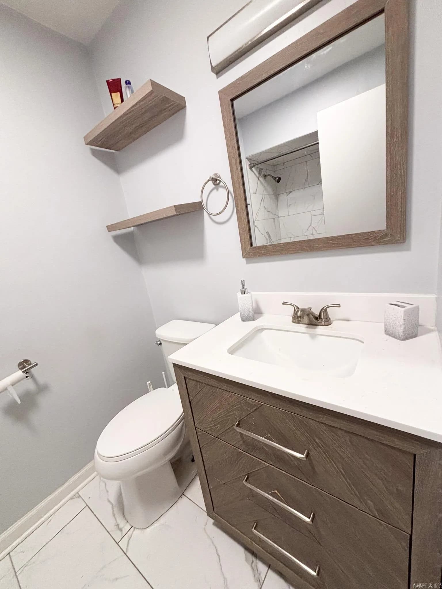 Property at 6  Meadow lane - Image 11