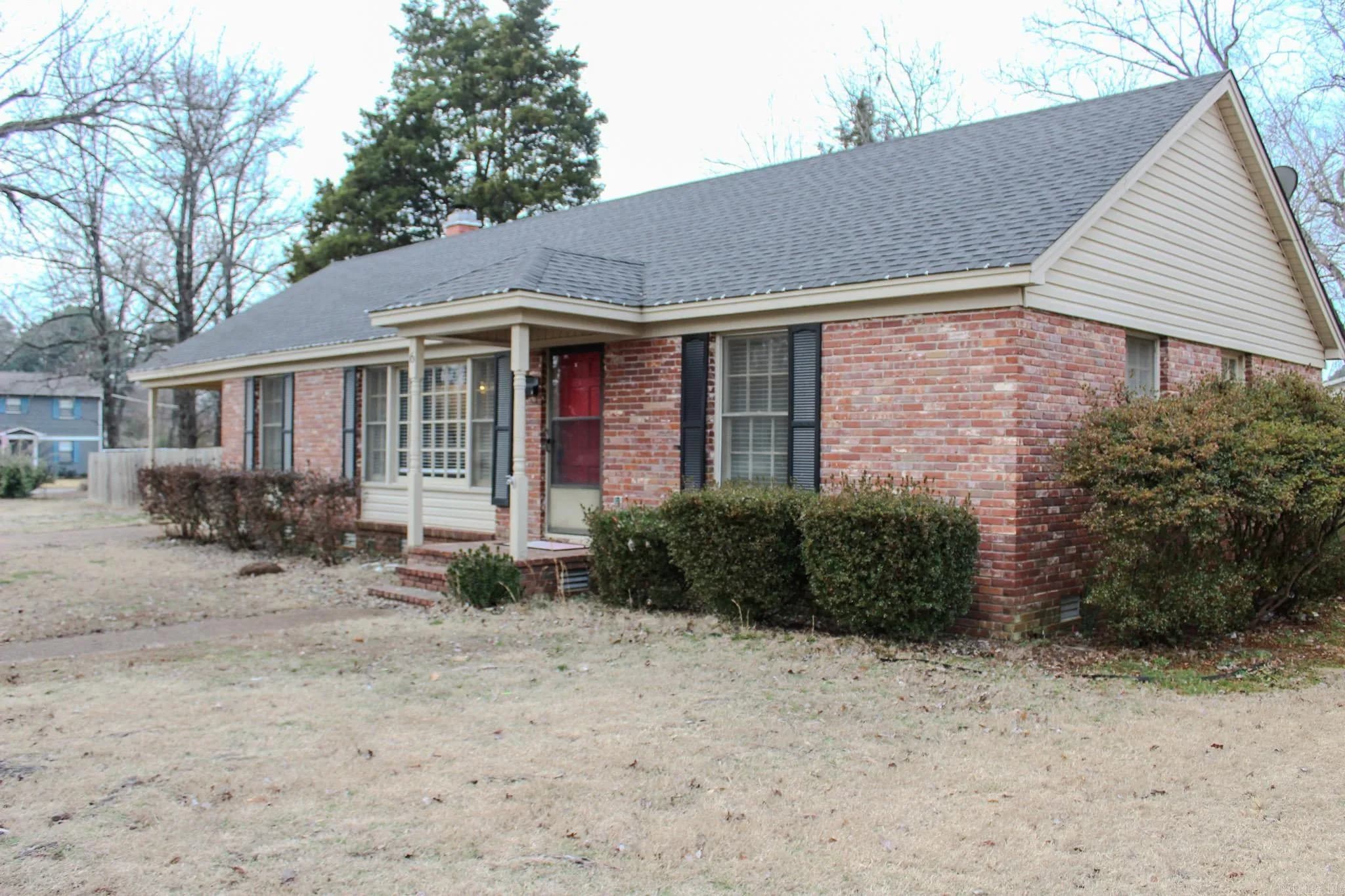Property at 6  Meadow lane - Image 3