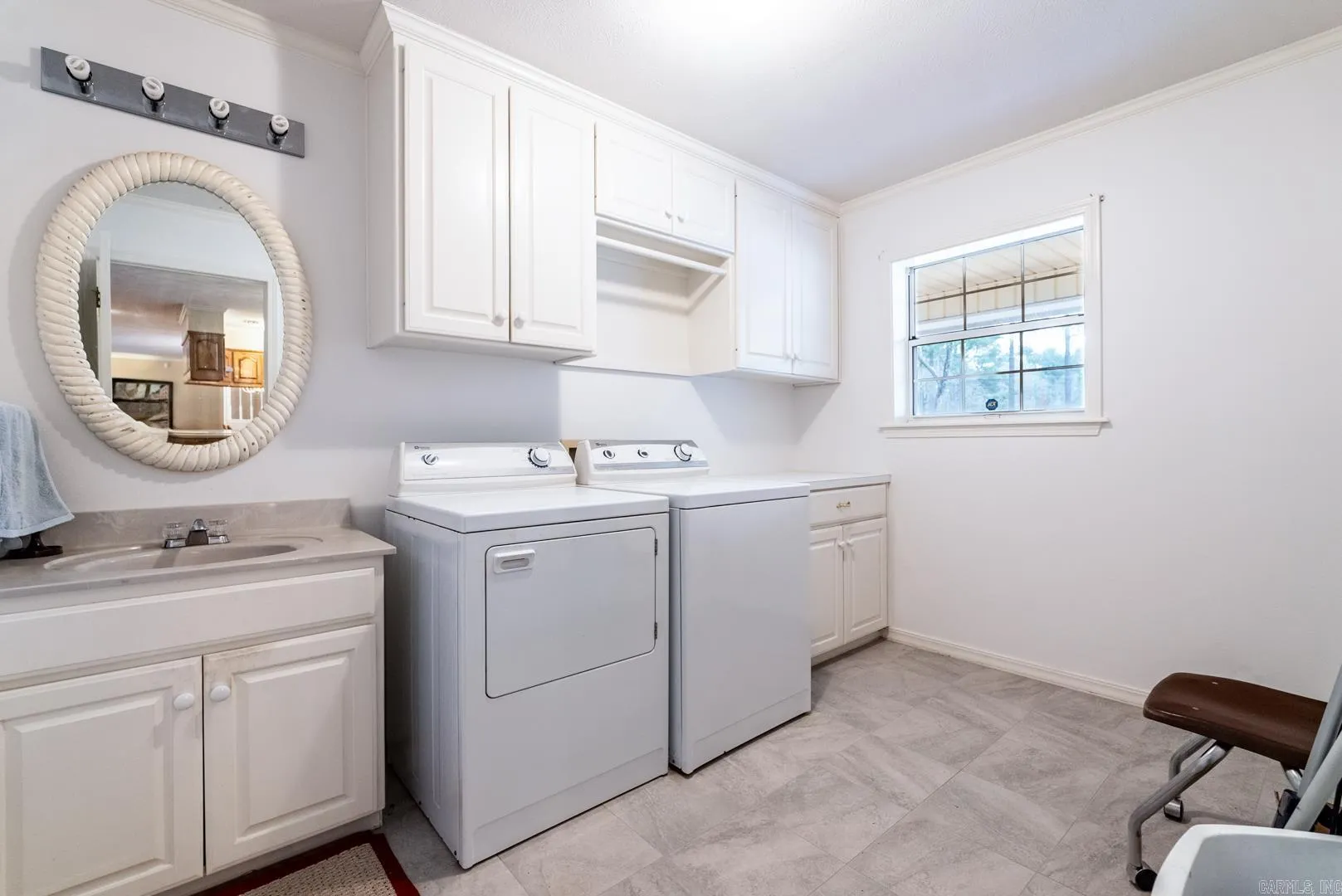 Property at 2325  Hermes - Image 16