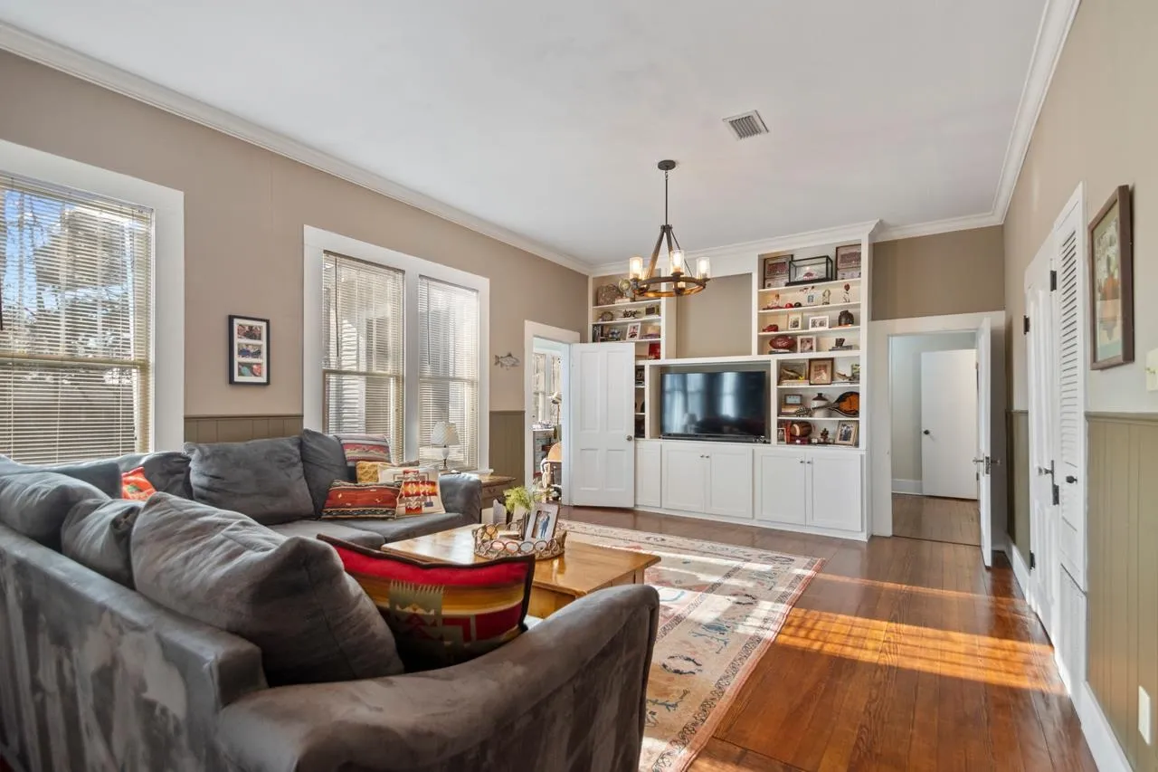 Property at 8  Cherokee circle - Image 10