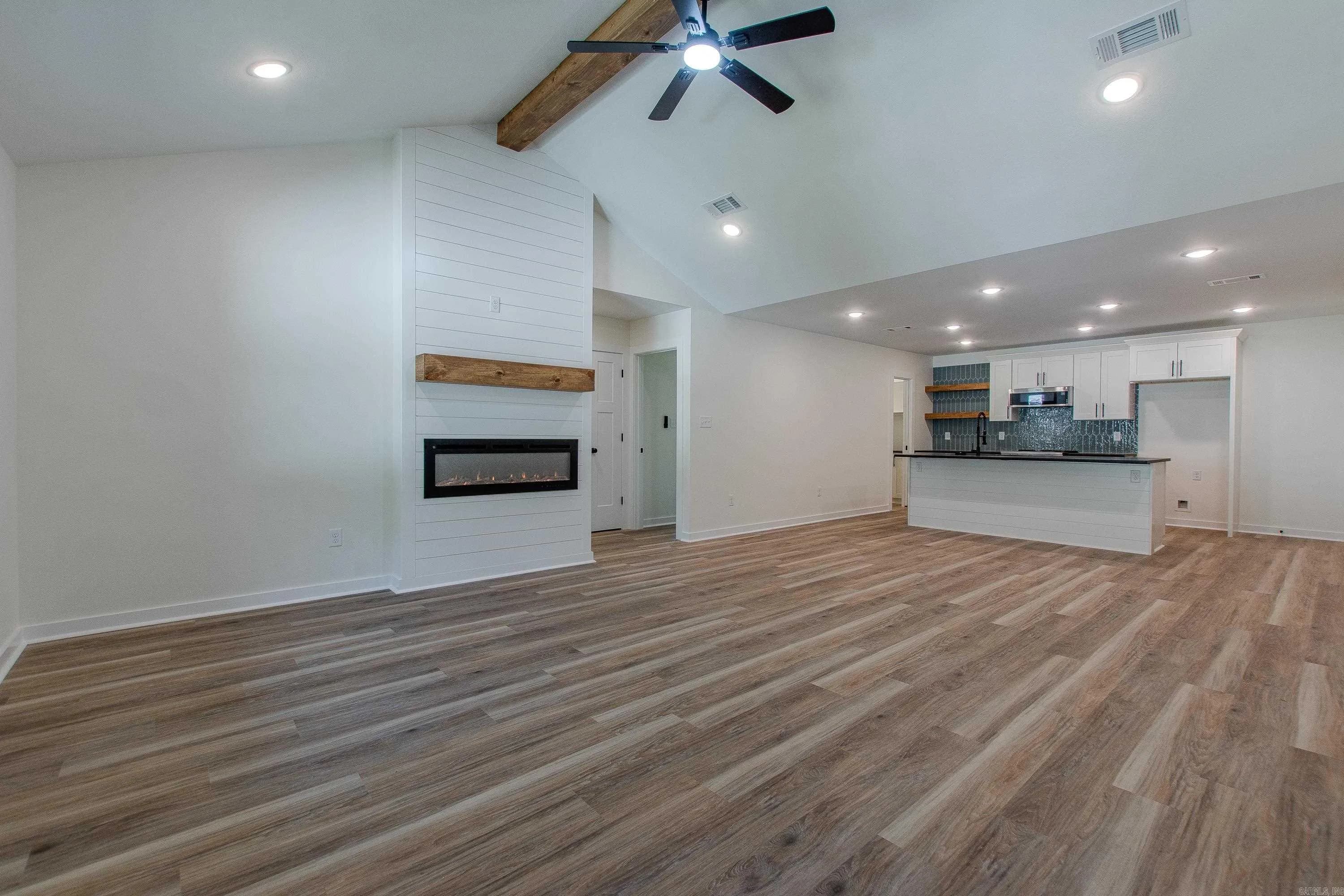 Property at 232  Central - Image 4