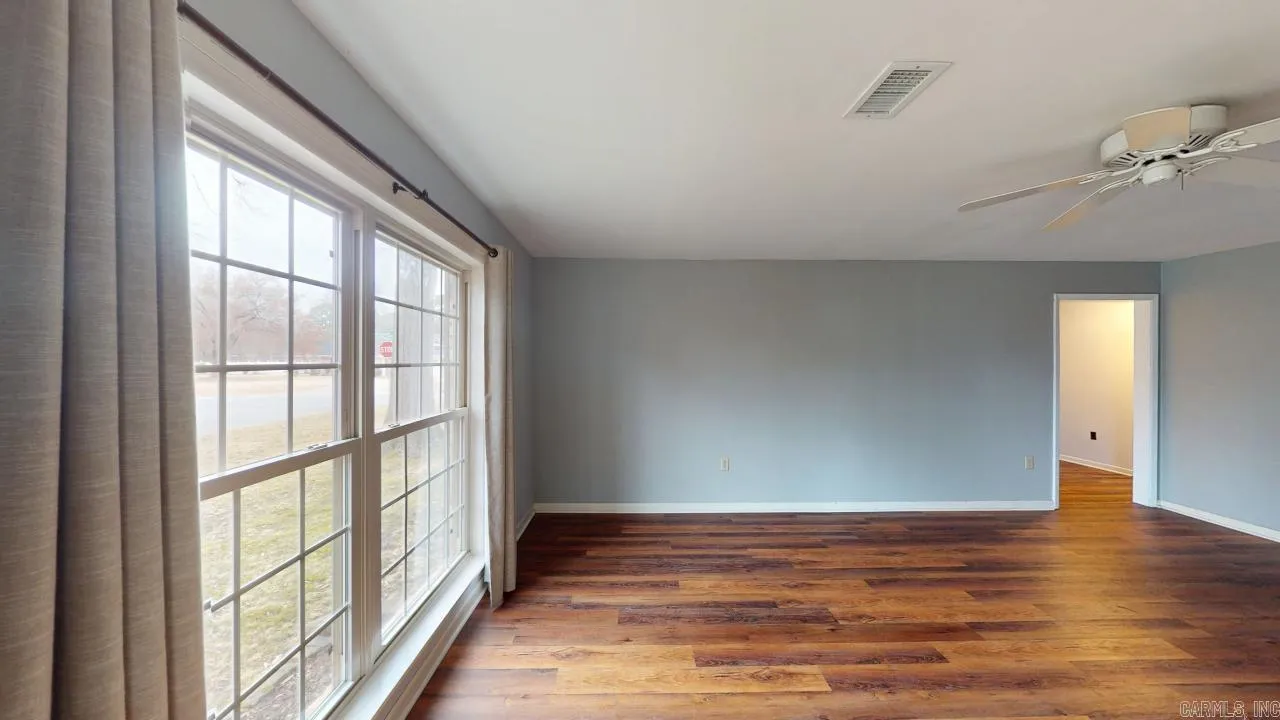 Property at 32  Timothy - Image 6