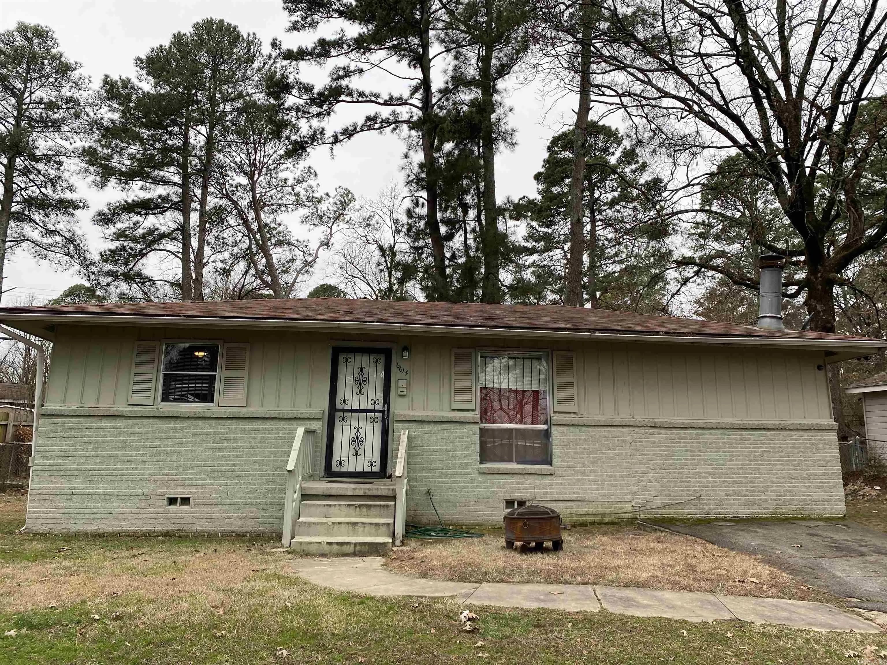 Property at 6614 E Wakefield - Image 1