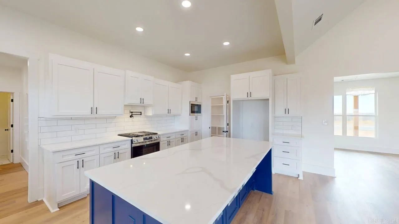 Property at 23  Four mile hill - Image 12