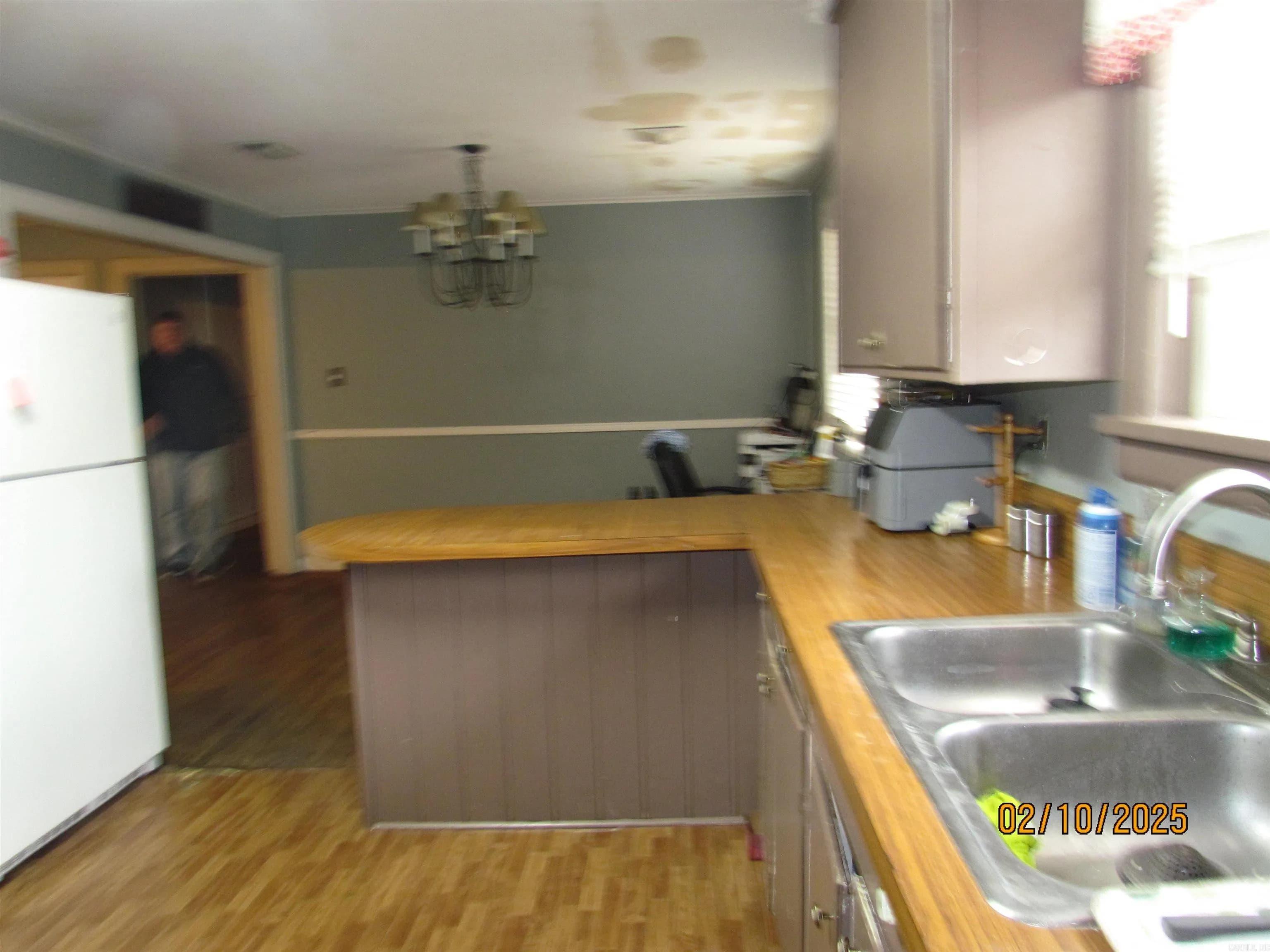 Property at 708  Walnut - Image 17
